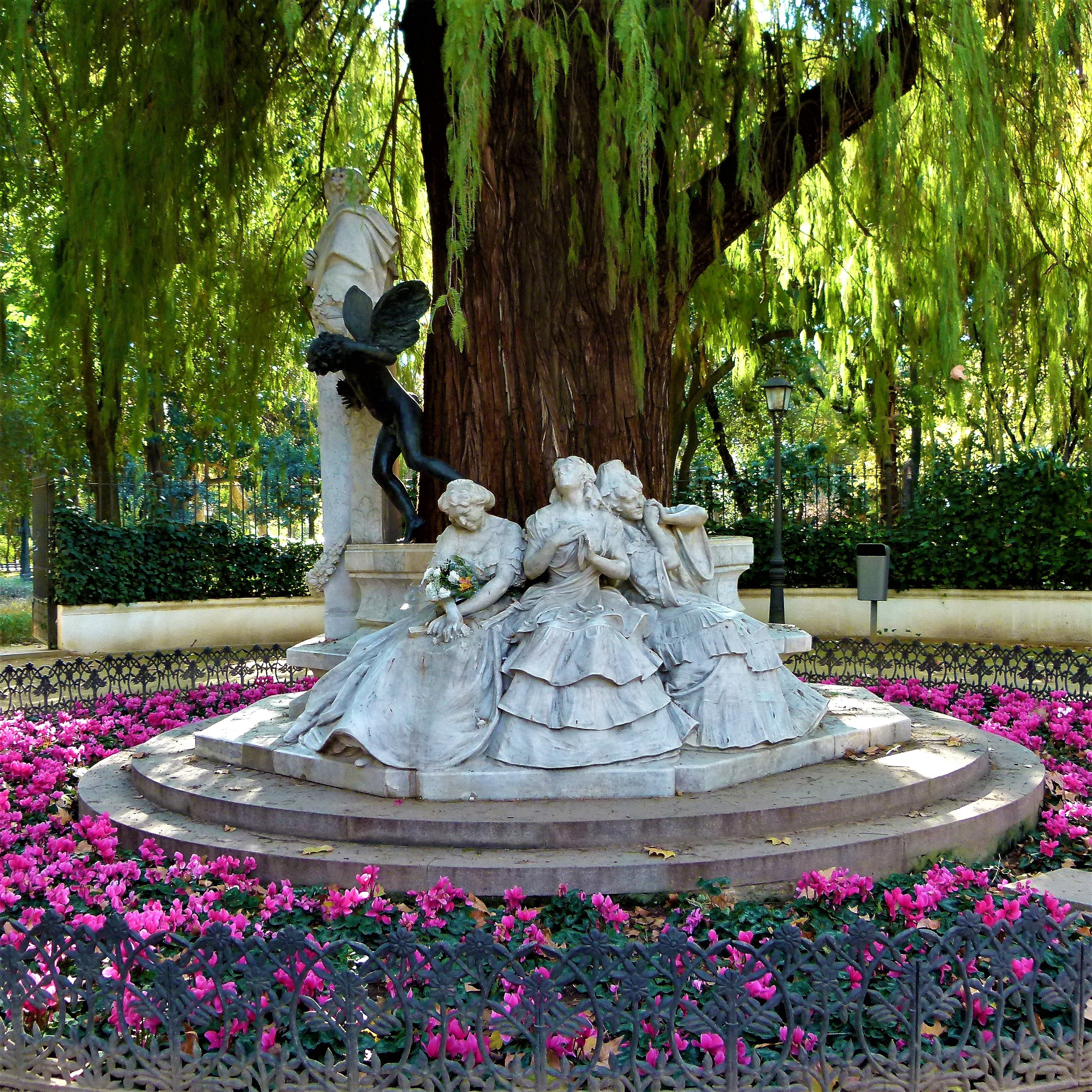 flowering plant, male likeness, 2K, roundabout, poetry, growth, creativity, flower, sculpture, famous Place, day, park - Man Made Space, fountain, tree, Phone HD Wallpaper