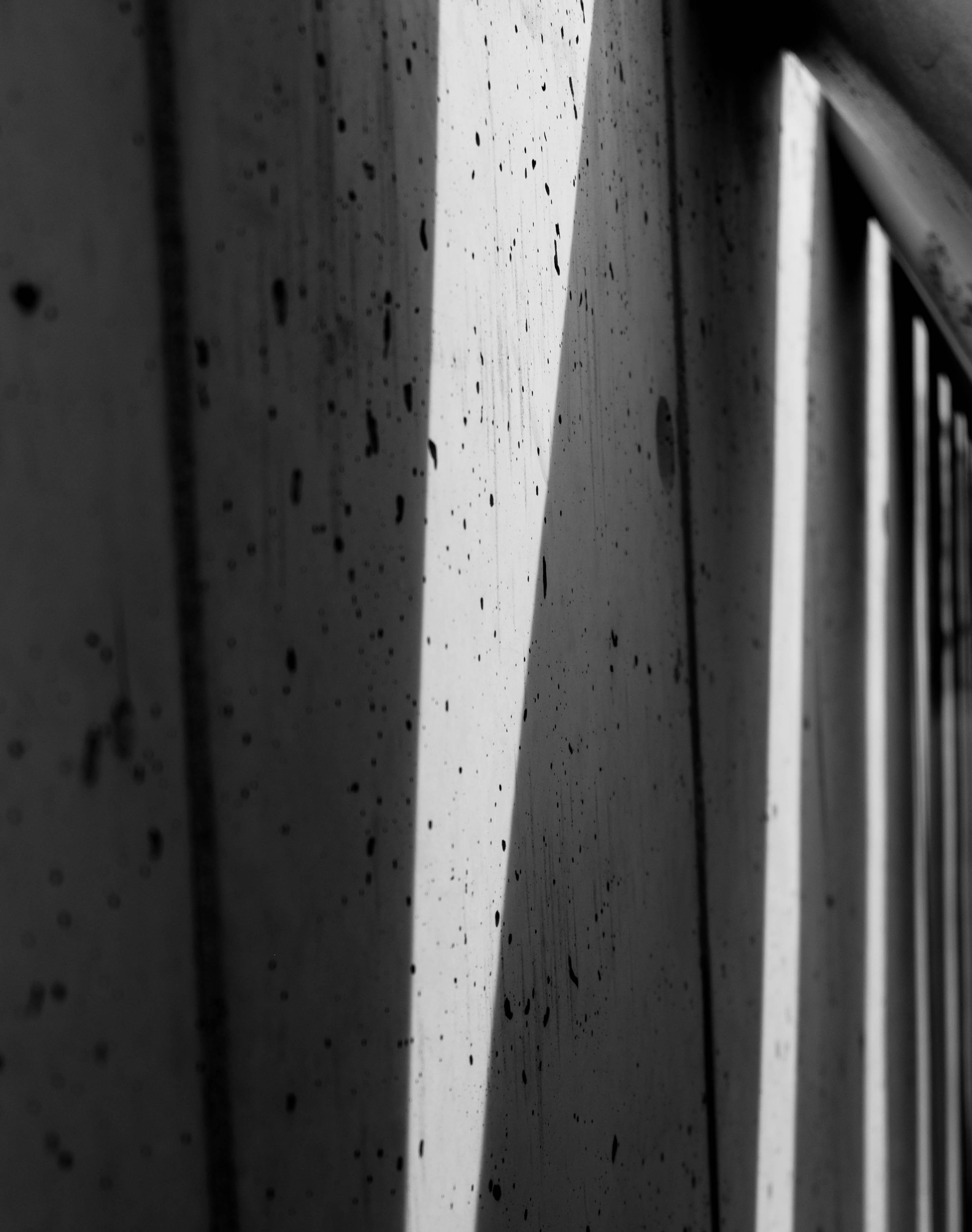 surfboard, wheel, wall - building feature, portugal, wooden, stripe, textured, line, colares, no people, metal, day, contrast, transportation, white, backgrounds, Phone HD Wallpaper
