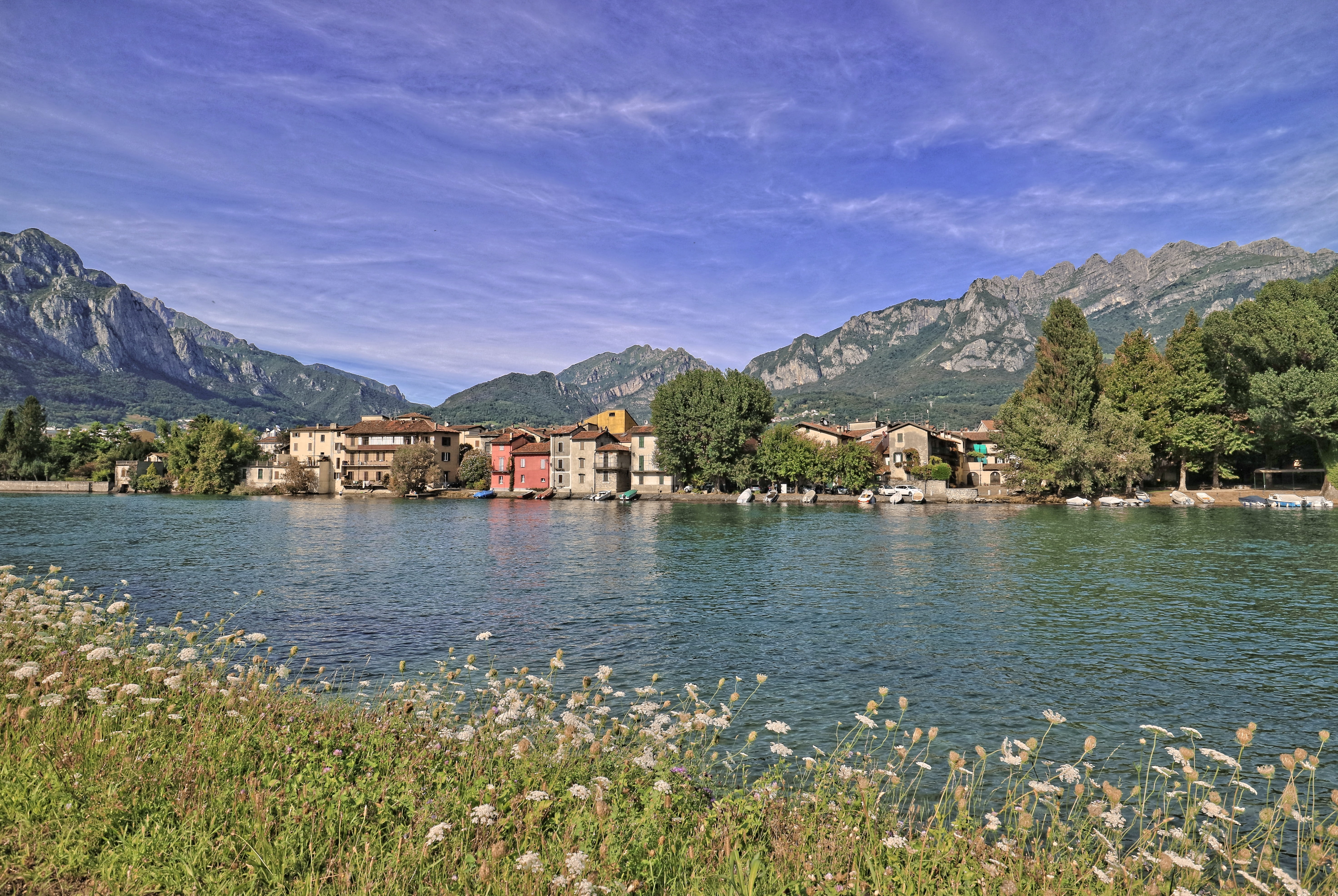 nature, houses, house, river, beauty in nature, Pescarenico, adda, water, Crosscut Saw, scenics - nature, mountain, tree, 5K, no people, day, summer, building, HD Wallpaper