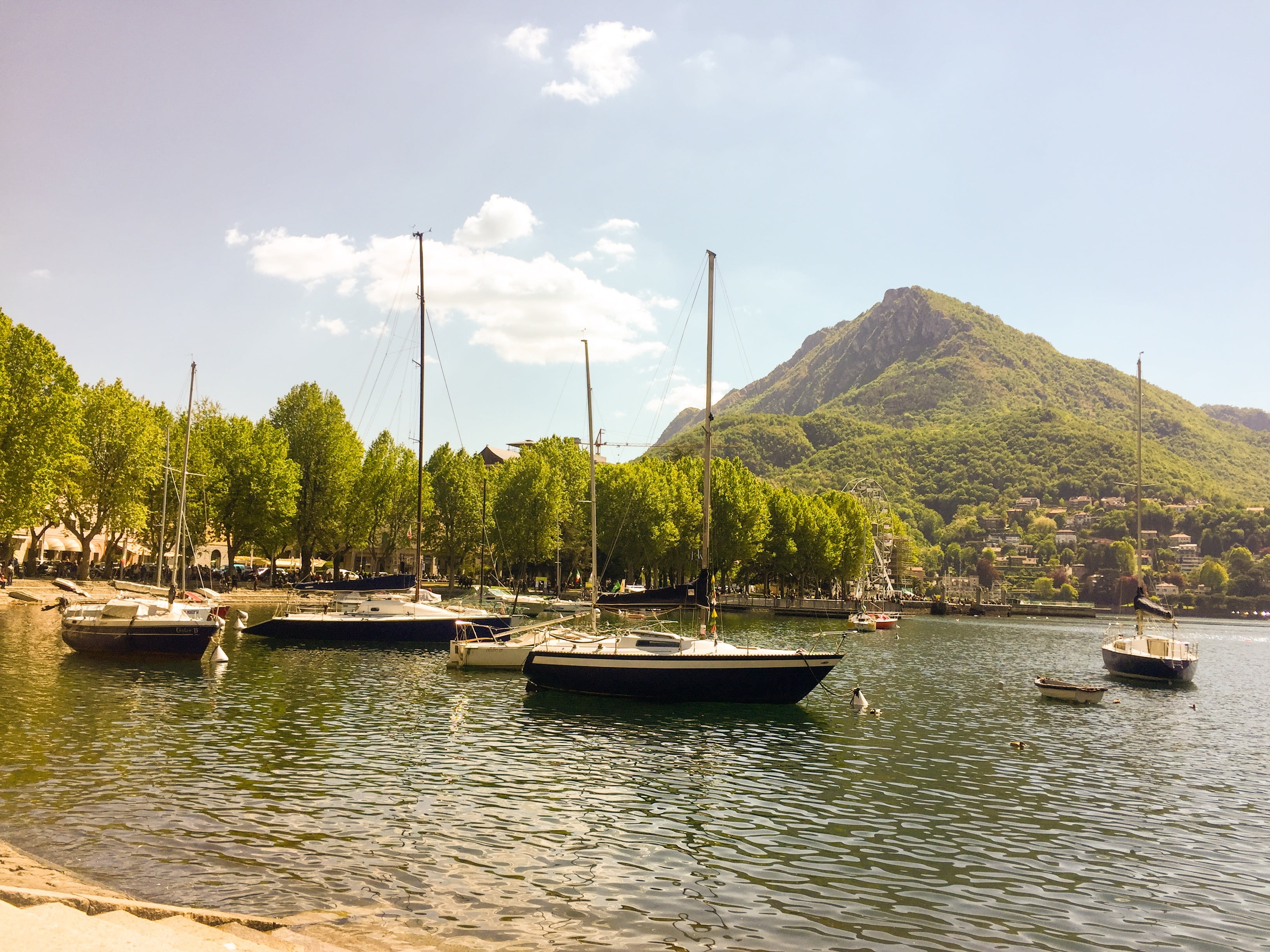 mountain, port, marina, moored, italy, transportation, 2K, landscape, como, tranquility, yacht, anchored, sky, sailboat, holiday, tree, lake, little boat, HD Wallpaper