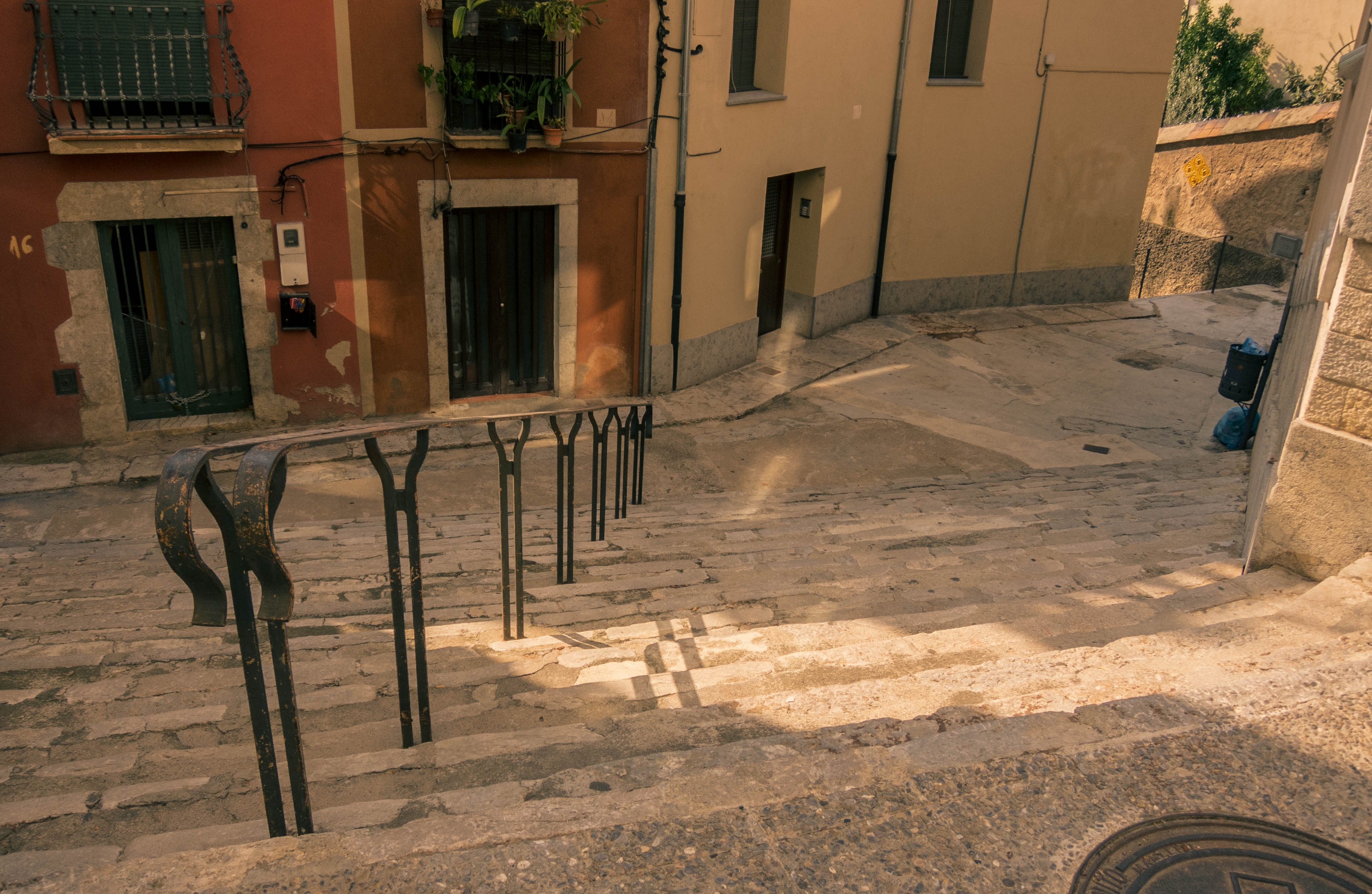shadow, nature, girona, catalonia, old, building exterior, stone, built structure, house, bello, houses, street, architecture, boundary, mediterranean, HD Wallpaper