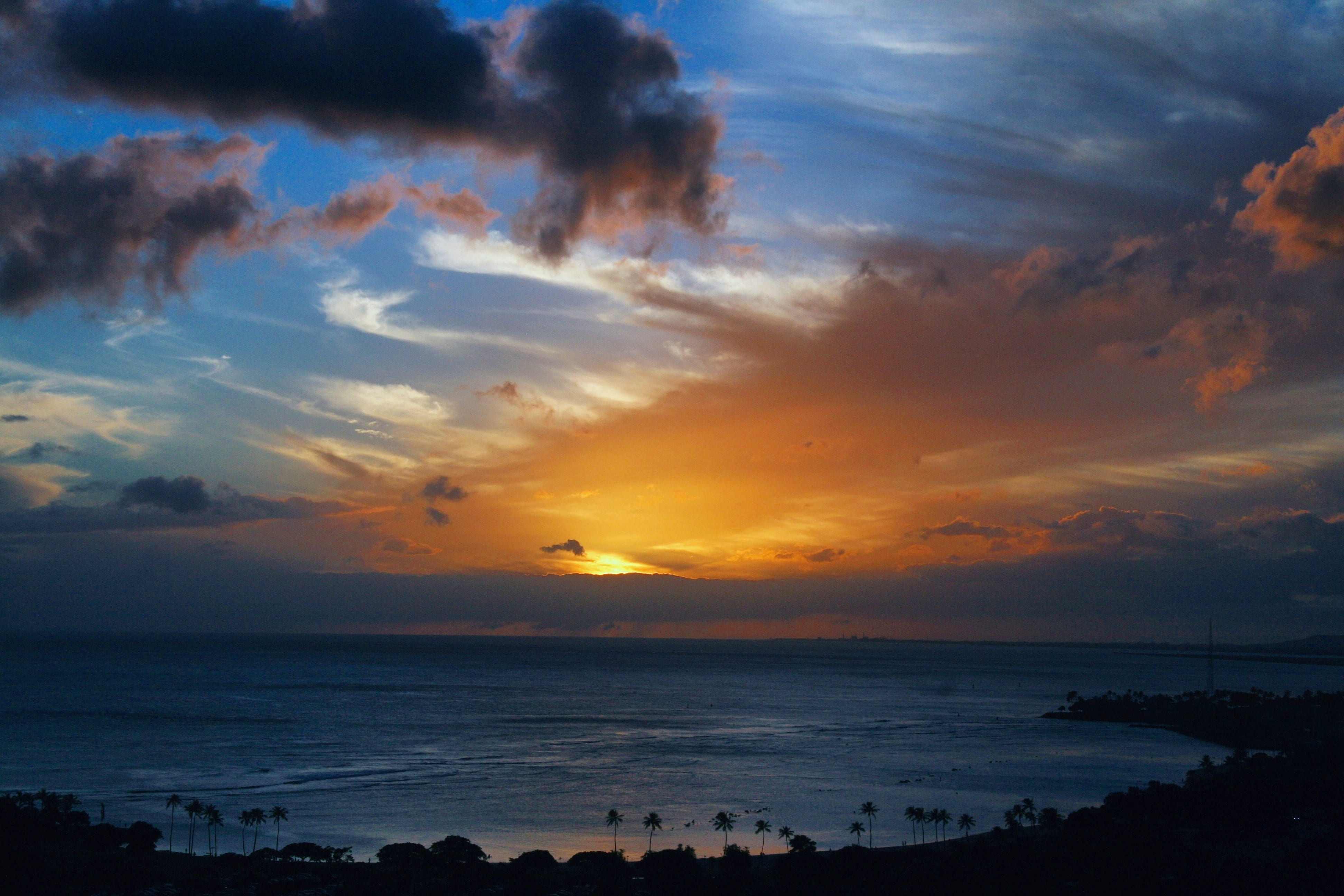beach, evening, dusk, no people, skyscape, sky, sea, scenics - nature, clouds, seashore, tranquility, water, nature, urban skyline, travel, cloud - sky, HD Wallpaper