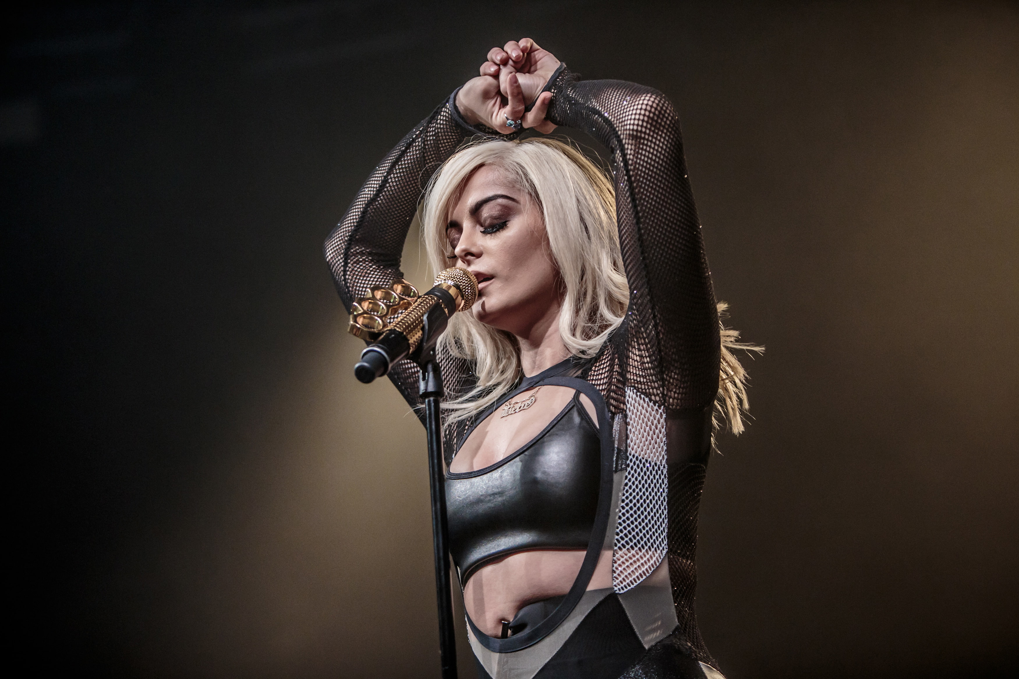 indoors, hairstyle, rexha, singing, live, hair, young women, bebe, eyes closed, studio shot, young adult, 2K, adult, music, women, beautiful woman, musician, HD Wallpaper