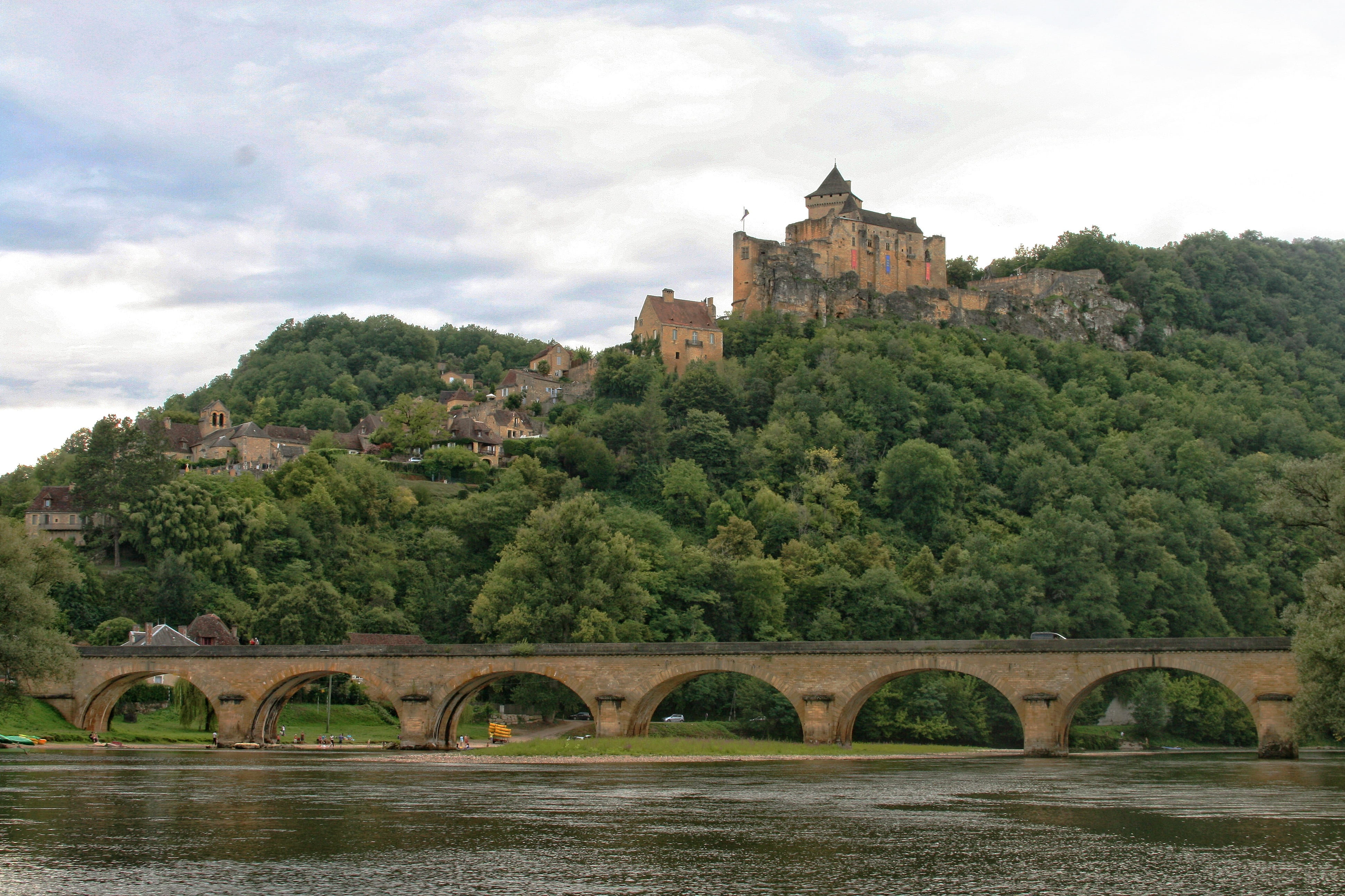 bridge, history, castle, Castelnaud, waterfront, bridge - Man Made Structure, cloud - sky, famous Place, 4K, old, France, no people, building, river, sky, HD Wallpaper