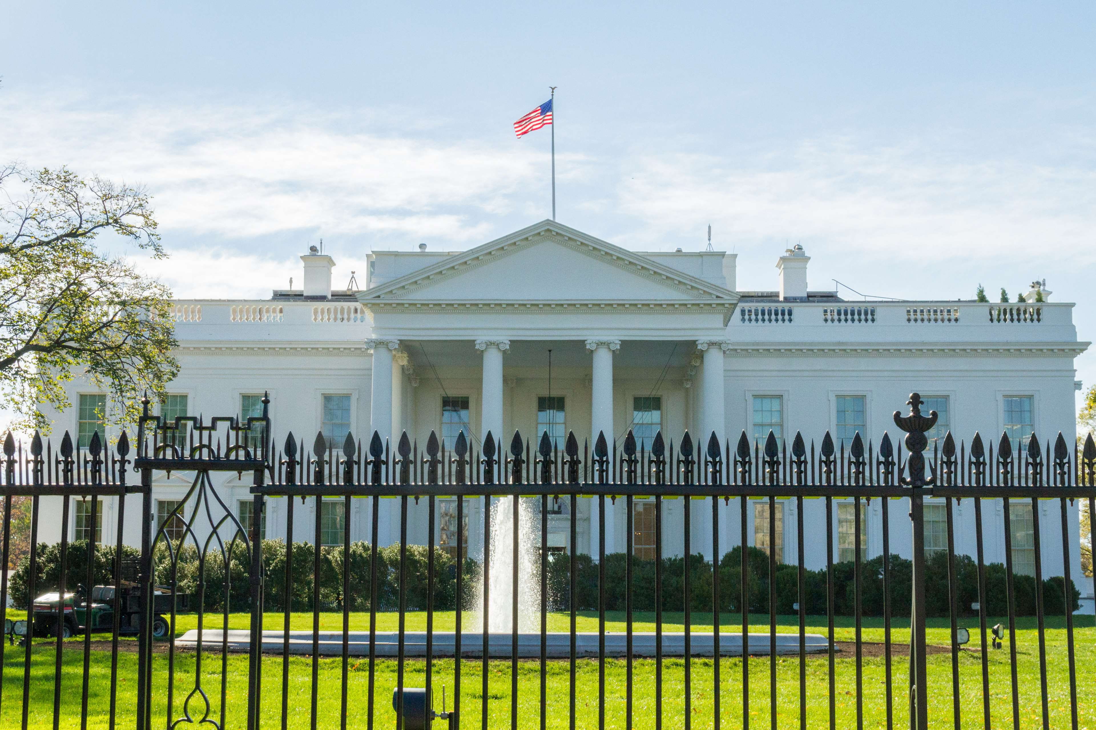 united states of america, cloud - sky, pennsylvania ave, washington, architecture, building exterior, 4K, virginia, no people, nature, city, capital, white house, HD Wallpaper