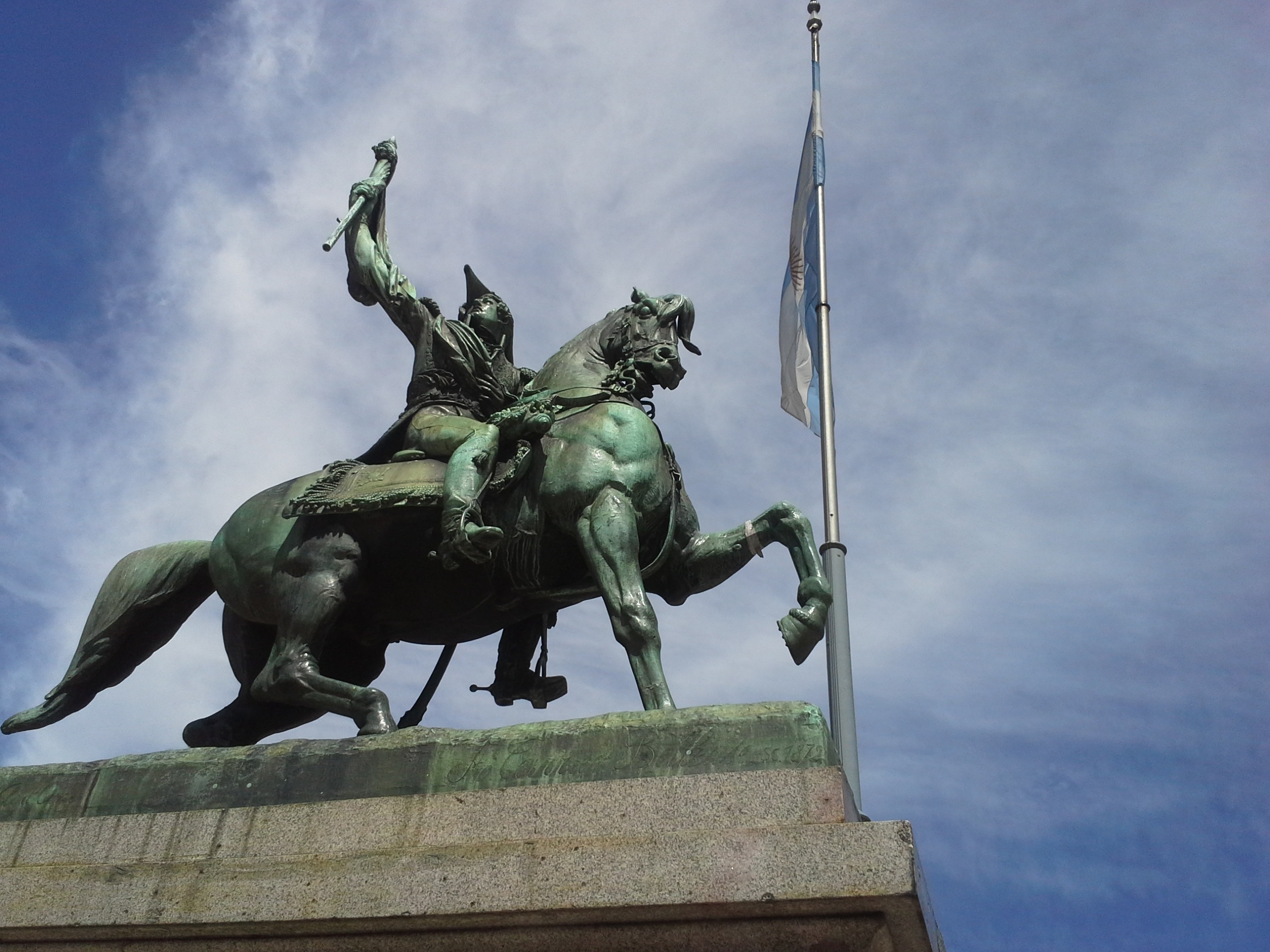king - royal person, 25 de mayo, the past, public square, creativity, statue, casa rosada, male likeness, sky, human representation, mammal, outdoors, argentina, HD Wallpaper