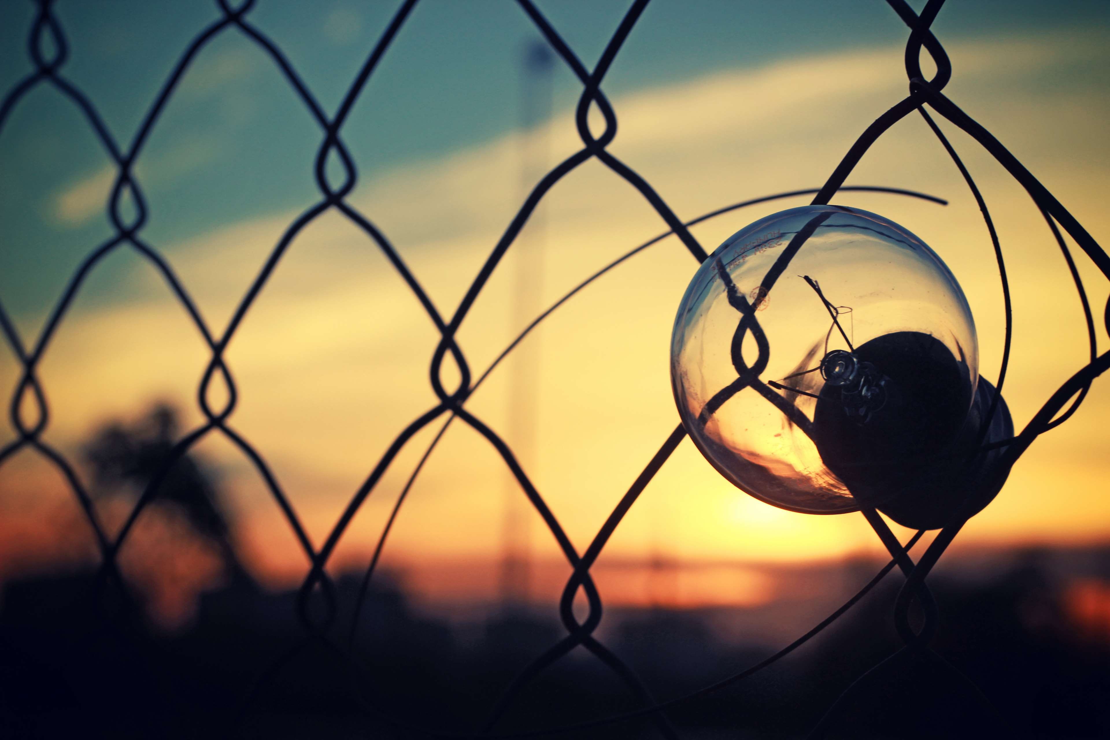 light, silhouette, orange color, chainlink fence, metal, sunlight, boundary, fence, focus on foreground, vida, manana, energia, no people, sport, sky, land, HD Wallpaper