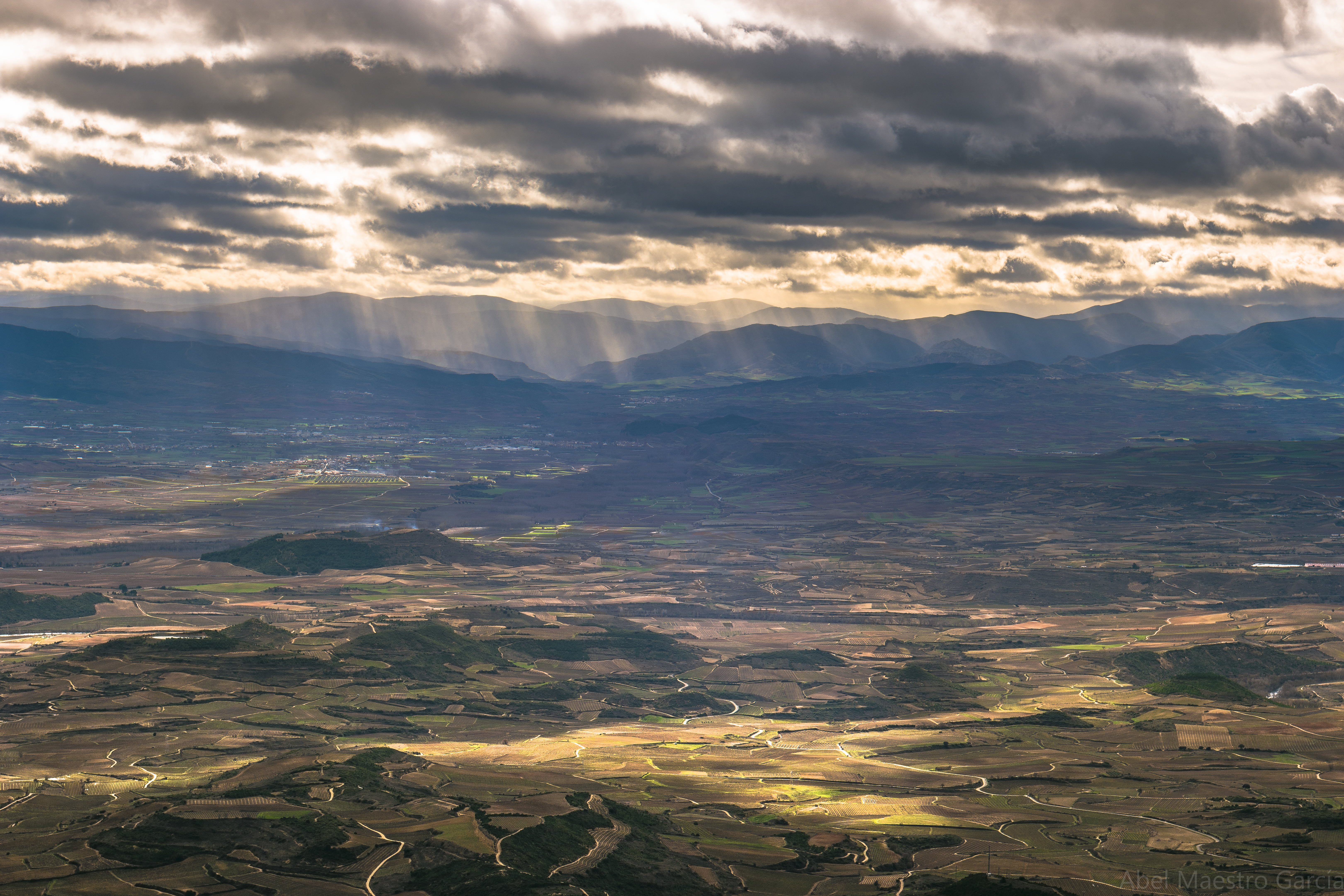 de luz, luz  long, aerial View, Sevilla, mountain, cloud - Sky, exposure, fields, outdoors, sky, haz, España, nature, long exposure, scenics, Andalucía, HD Wallpaper