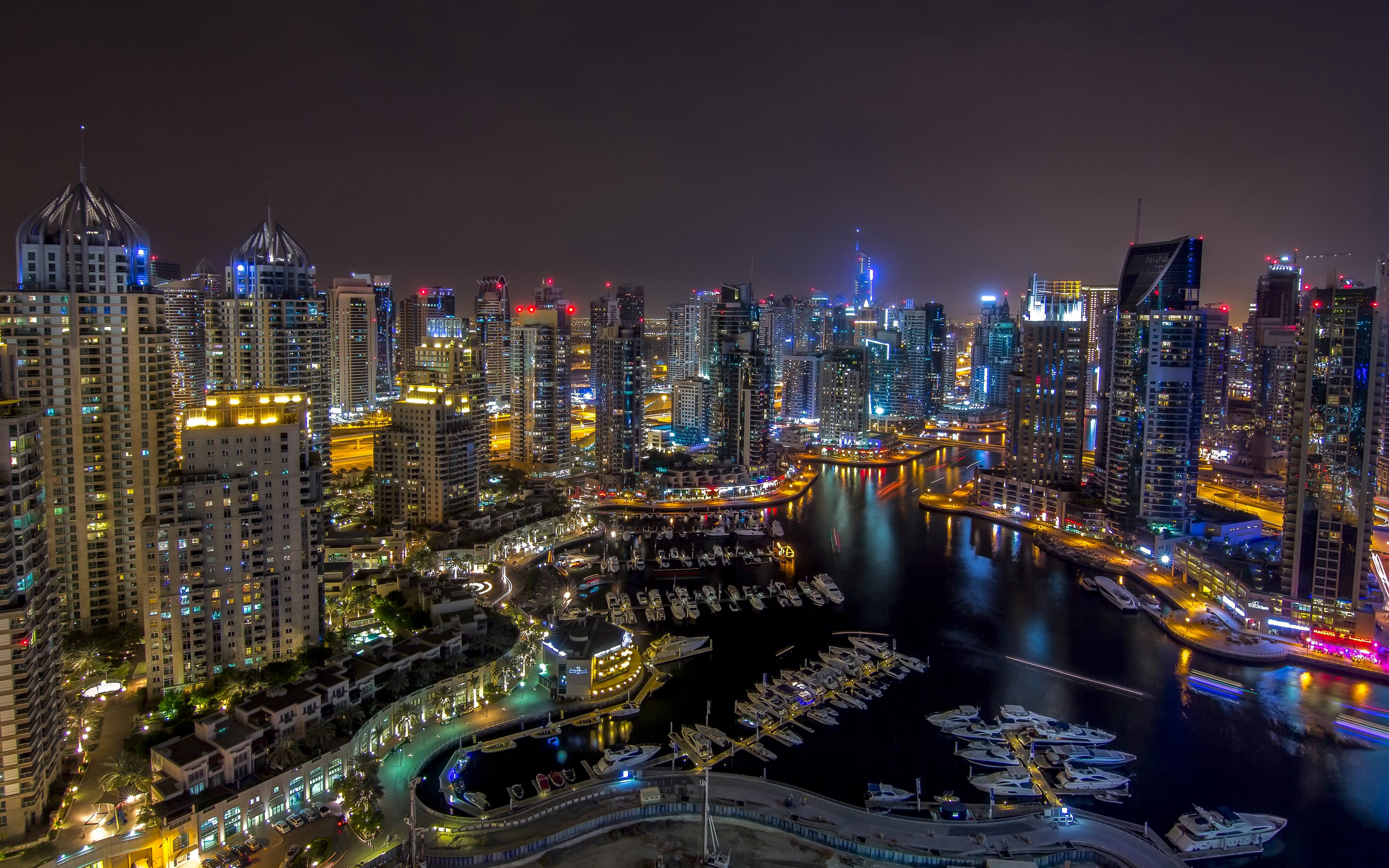 high angle view, building, marina, built structure, building exterior, outdoors, city, urban skyline, office building exterior, crowd, architecture, financial district, HD Wallpaper