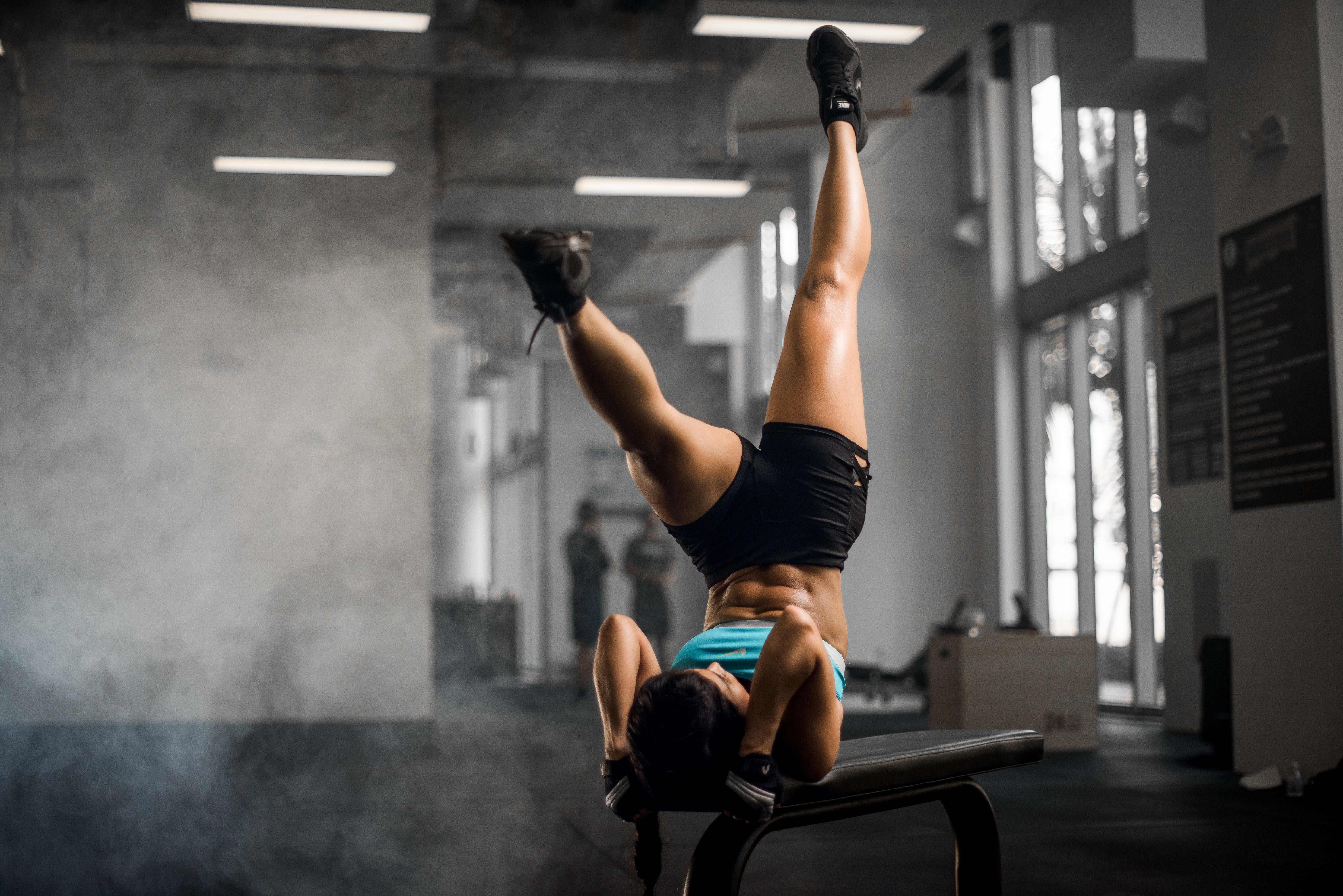 Luz, human muscle, bench, 5K, human arm, girl, cross training, gym, clothing, low, health club, vitality, physical activity, effort, athletic, face, hair, HD Wallpaper