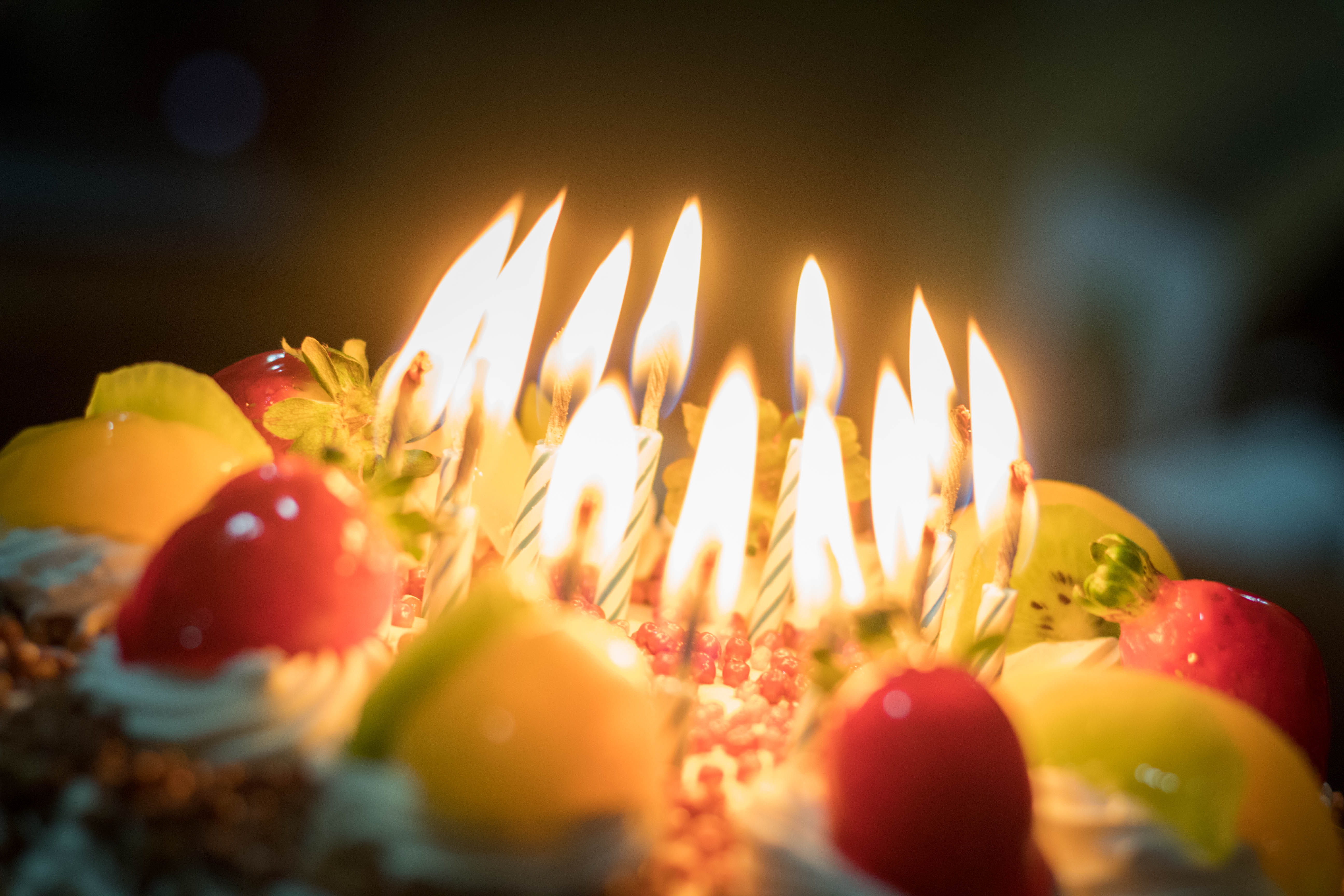 healthy eating, food, celebration, food and drink, selective focus, heat - temperature, burning, religion, cake, no people, fire - natural phenomenon, fruit, HD Wallpaper