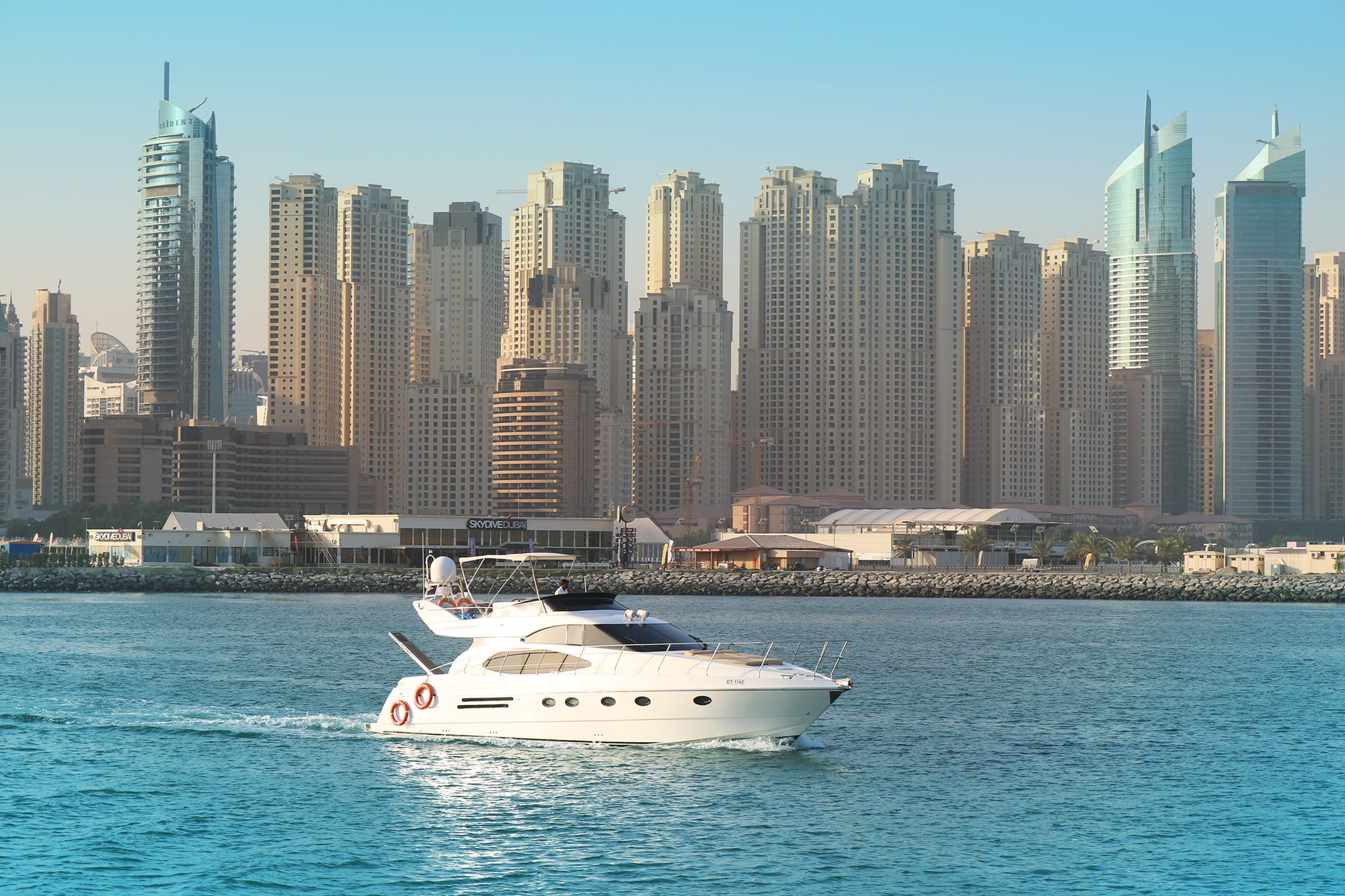 office building exterior, water, nature, modern, luxury, nautical vessel, dubai, city, cityscape, travel destinations, skyscraper, mode of transportation, HD Wallpaper