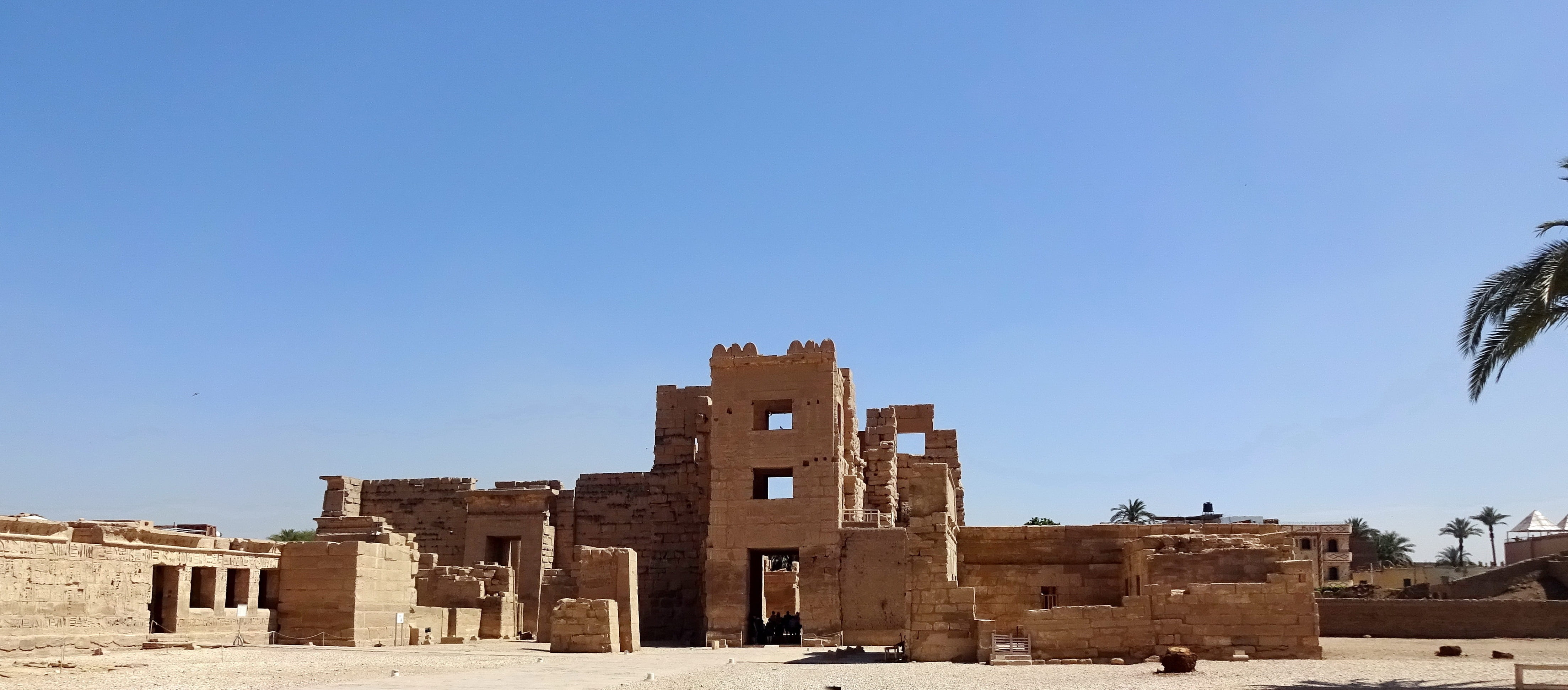 concrete, medinet-habu, copy space, old, thebes, sunny, the past, outdoors, ruined, ruins, court, clear sky, day, nature, travel, 4K, travel destinations, HD Wallpaper