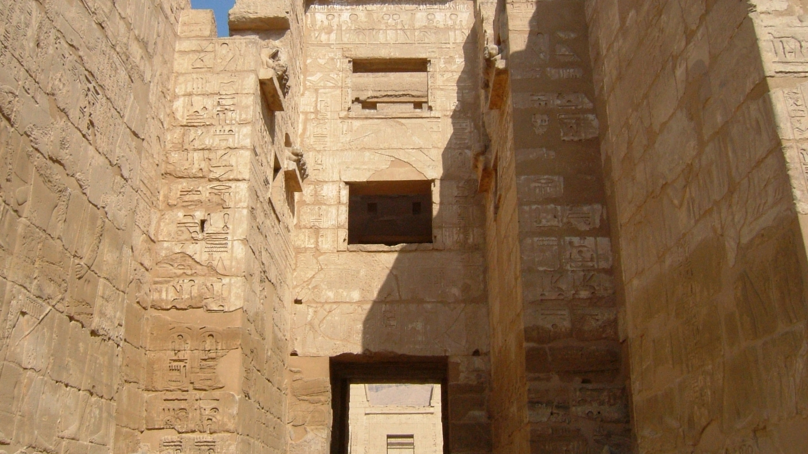old, religion, egypt, famous Place, history, no people, luxor - Thebes, ancient, belief, travel destinations, archaeology, habu temple, solid, 2K, travel, HD Wallpaper