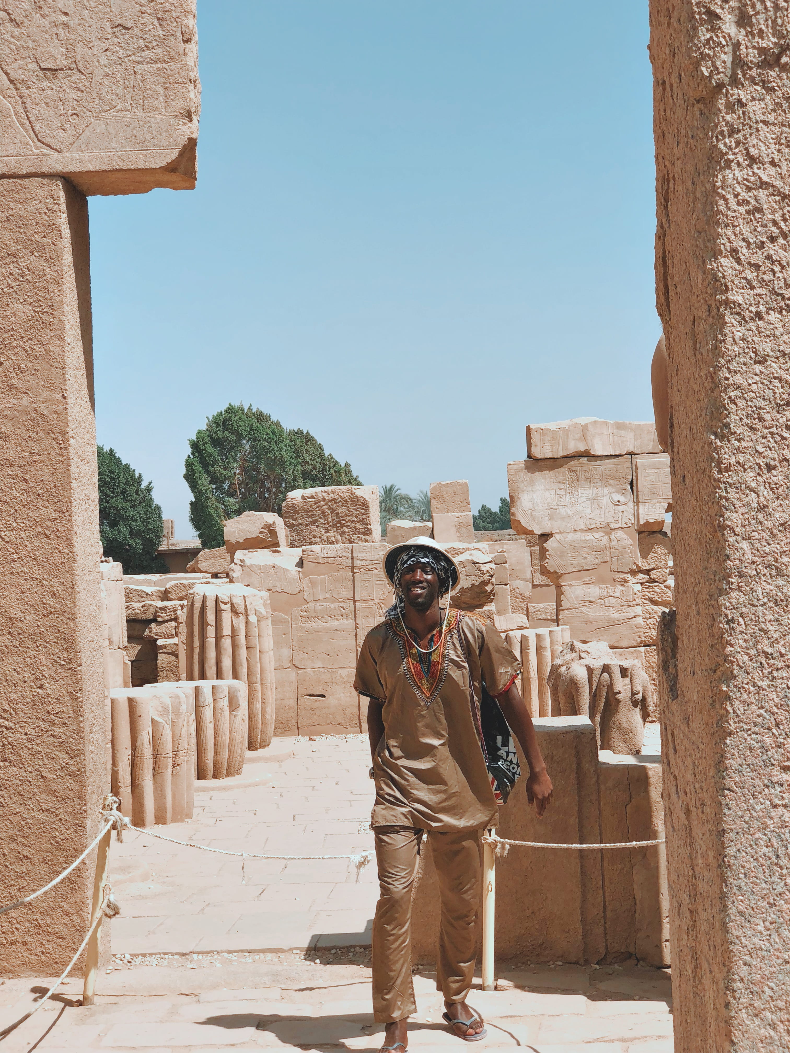 front view, building exterior, karnak, tree, egypt, 4K, leisure activity, temple, built structure, the past, outdoors, africa, history, lifestyles, day, Phone HD Wallpaper