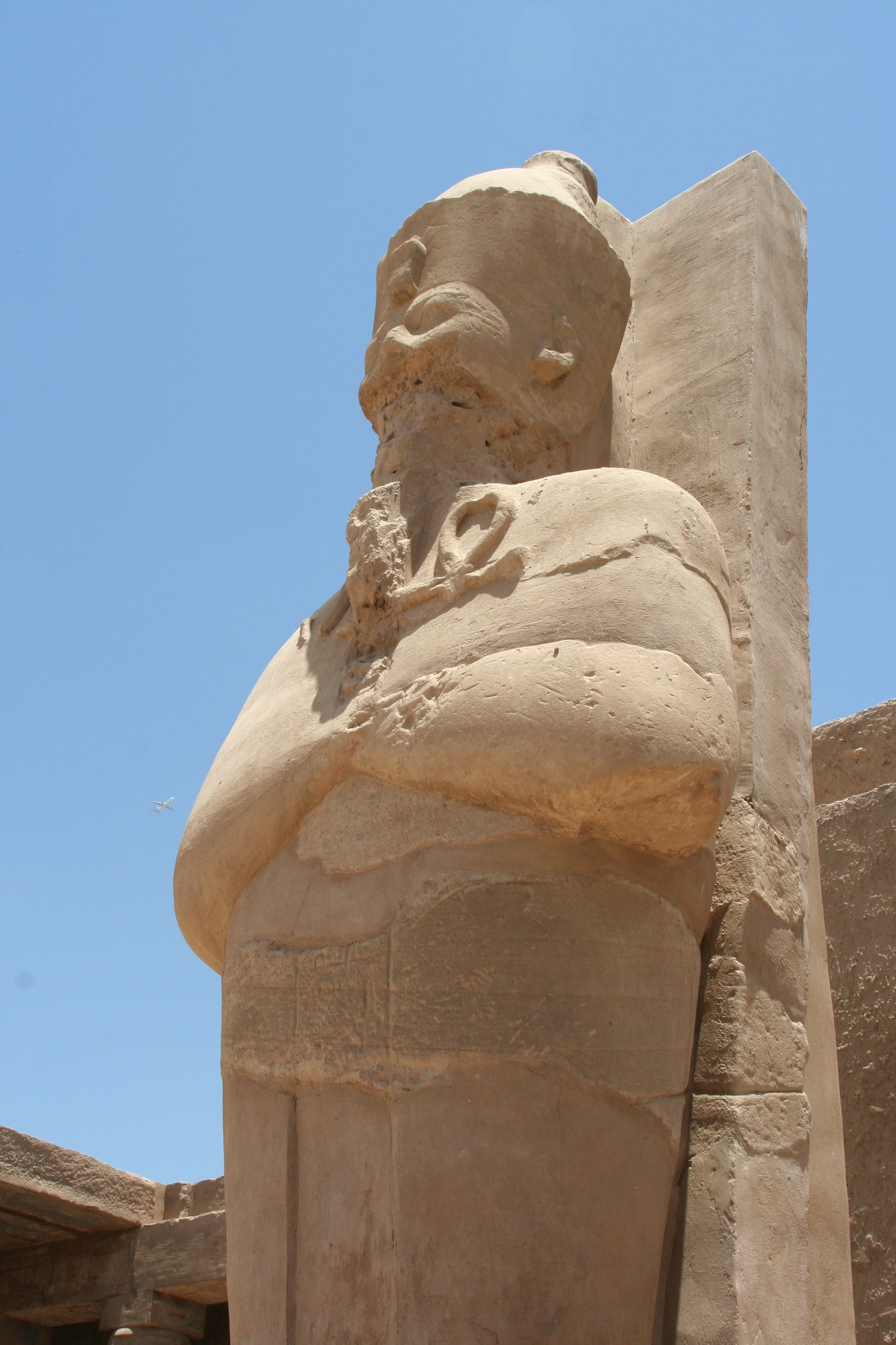 karnak temple, male likeness, wall, representation, ancient, blue sky, ancient civilization, outdoors, craft, pharaoh, art and craft, art, spirituality, Phone HD Wallpaper