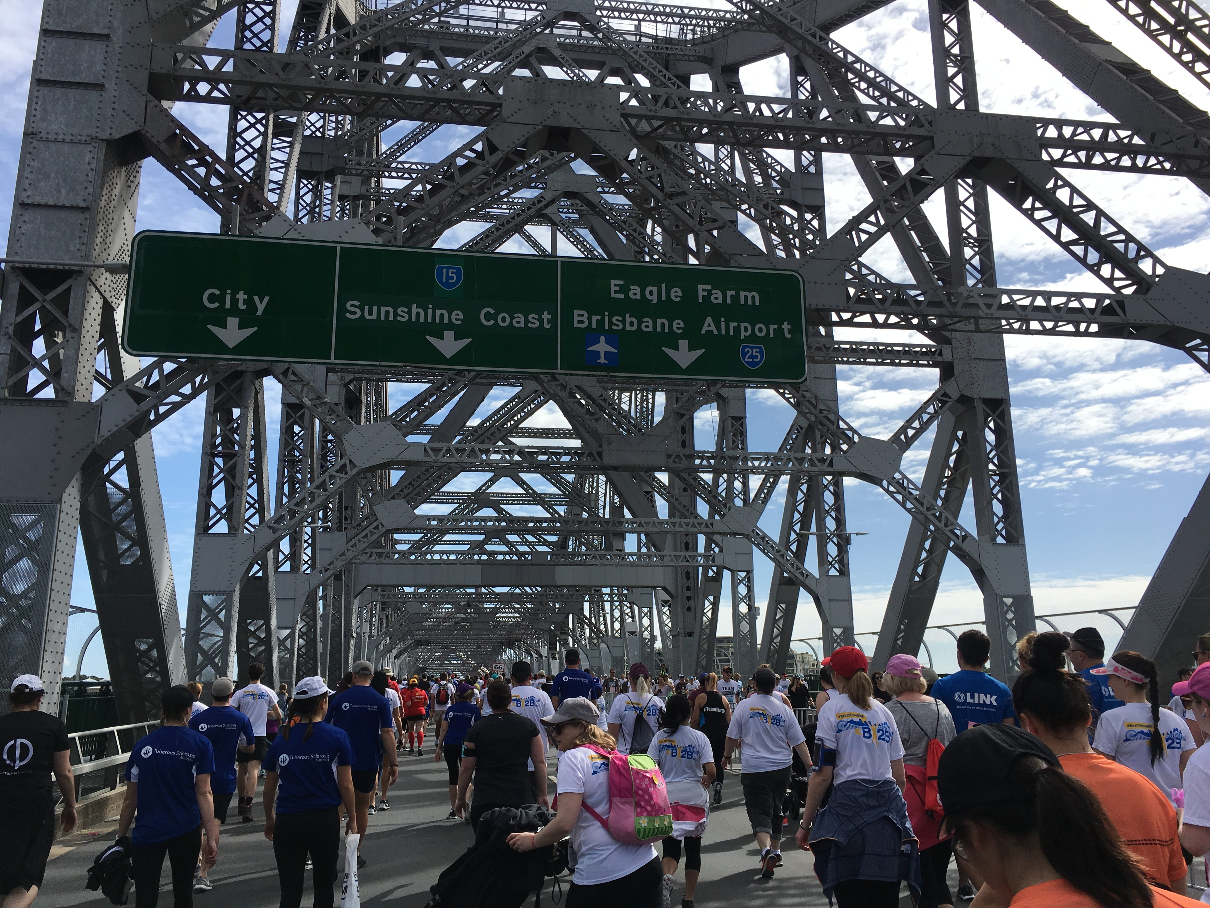 built structure, cloud, charity, capital, women, sign, large group of people, afternoon, transport, men, lifestyles, old, crowd, group of people, story-bridge, HD Wallpaper