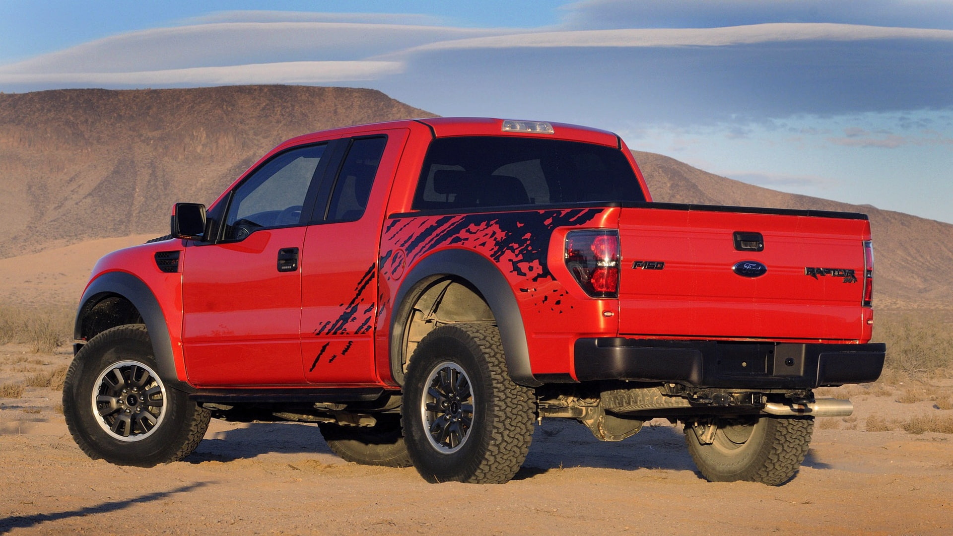outdoors, mode of transportation, land, motor vehicle, 1080P, city, transportation, no people, red, travel, desert, wheel, sports utility vehicle, land vehicle, HD Wallpaper