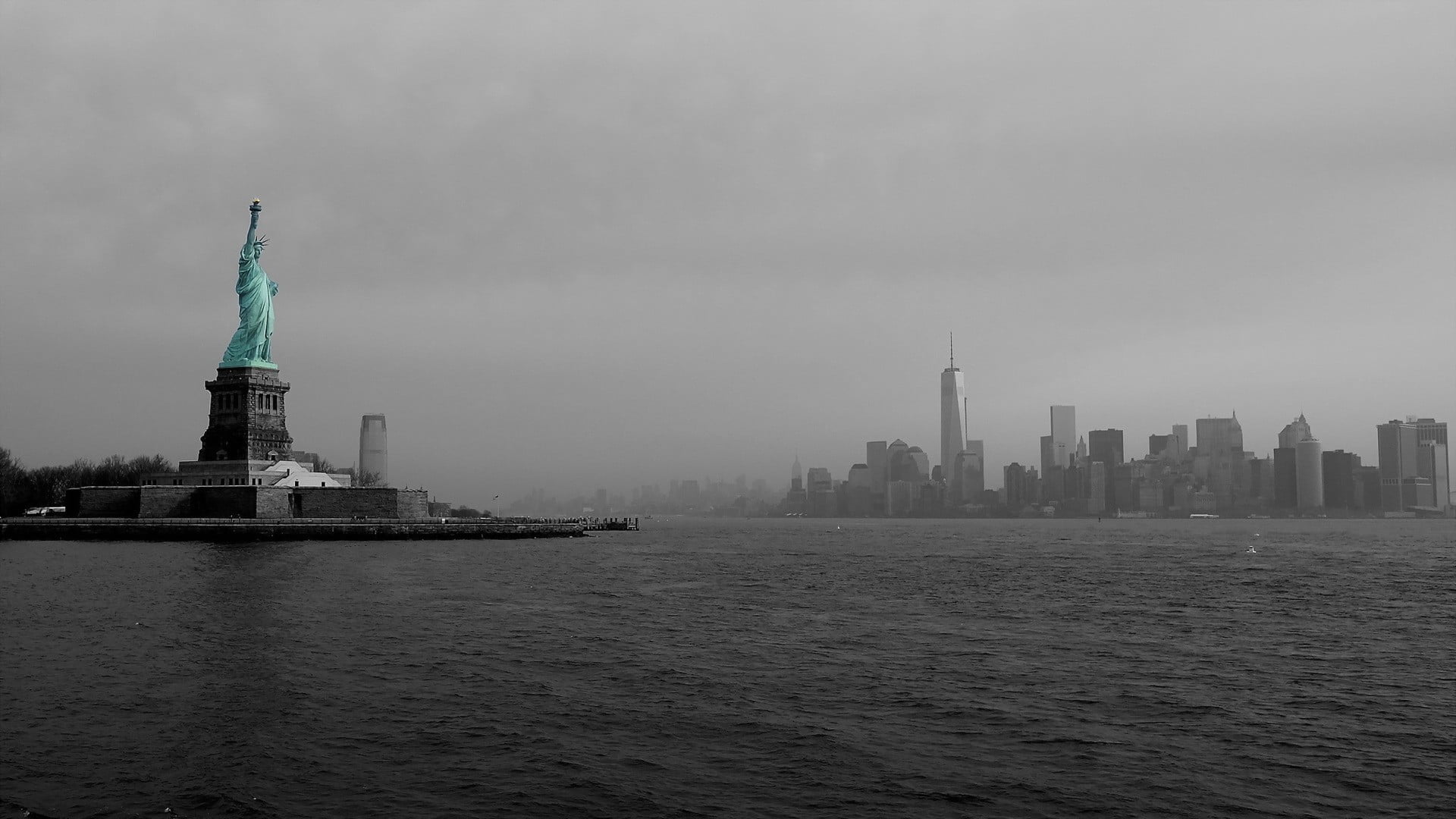 architecture, Manhattan, New York City, sky, sculpture, nature, travel, waterfront, built structure, city, cityscape, skyscraper, sea, Statue of Liberty, HD Wallpaper