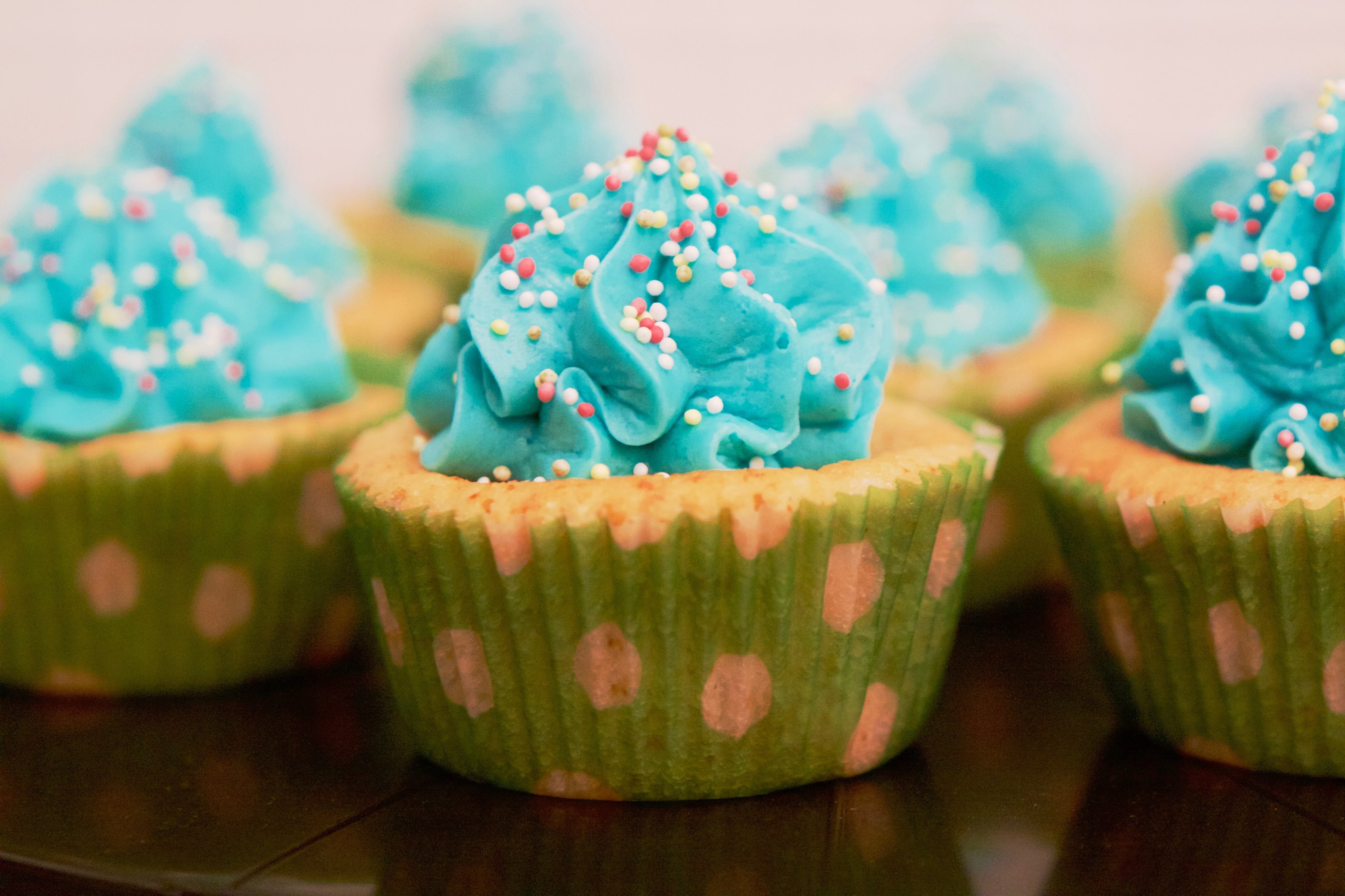 selective focus, snack, temptation, cake, indoors, celebration, pastry, no people, frosting, focus on foreground, food, freshness, sweet food, close-up, HD Wallpaper