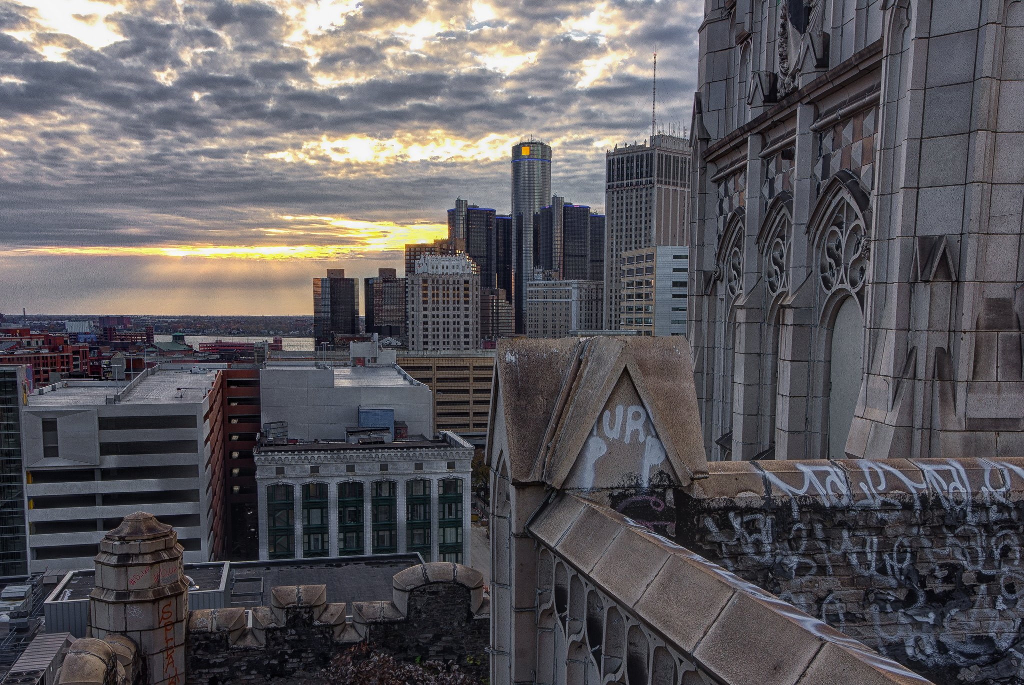 stores, jet, monorail, offices, architecture, chrysler, towers, 1080P, oakland, detroit, docks, art, usa, storehouses, downtown, cities, buildings, city, HD Wallpaper