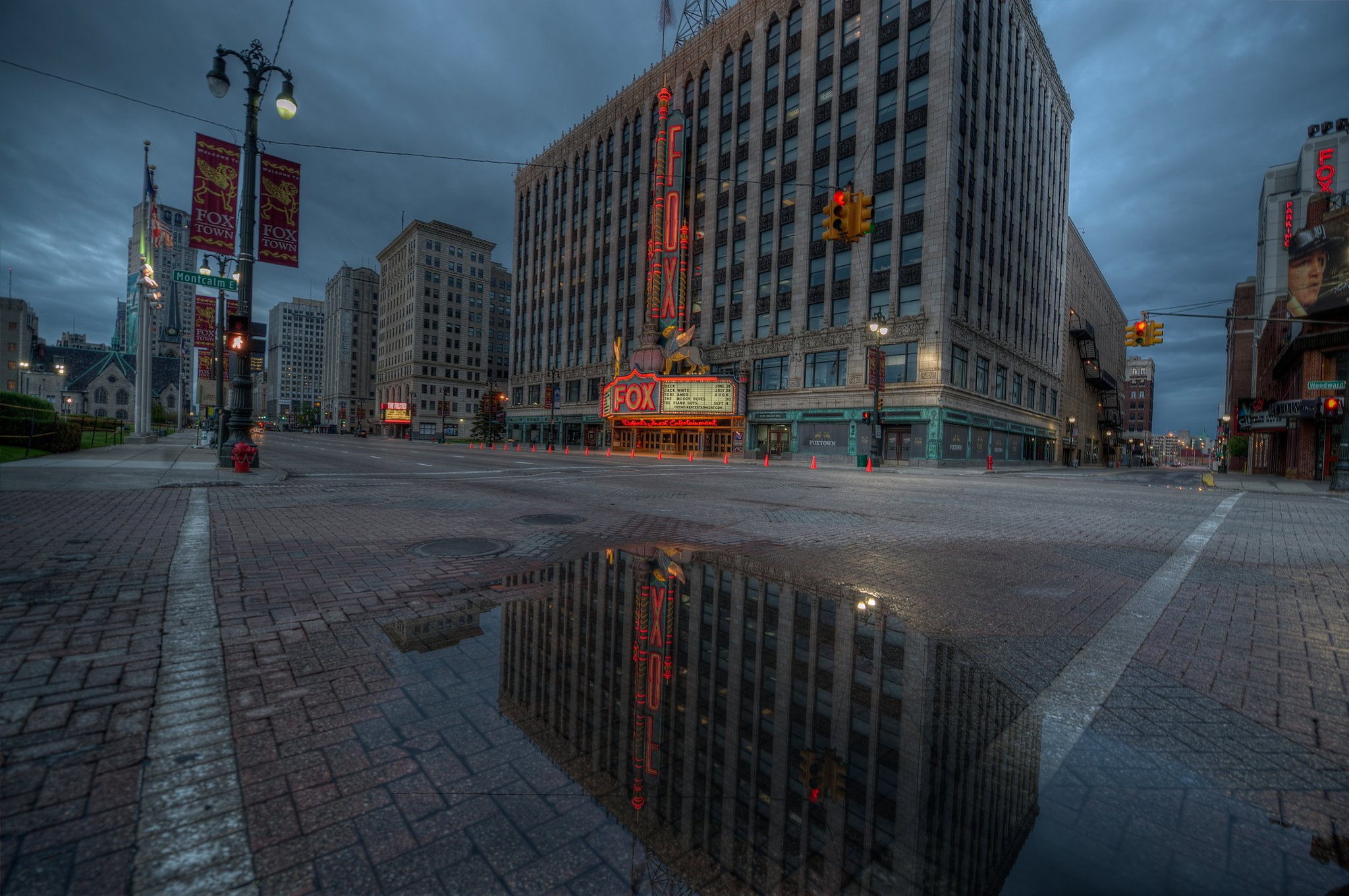 stores, oakland, city, monorail, chrysler, jet, art, night, offices, ford, 1080P, cities, storehouses, docks, buildings, port, detroit, michigan, usa, HD Wallpaper