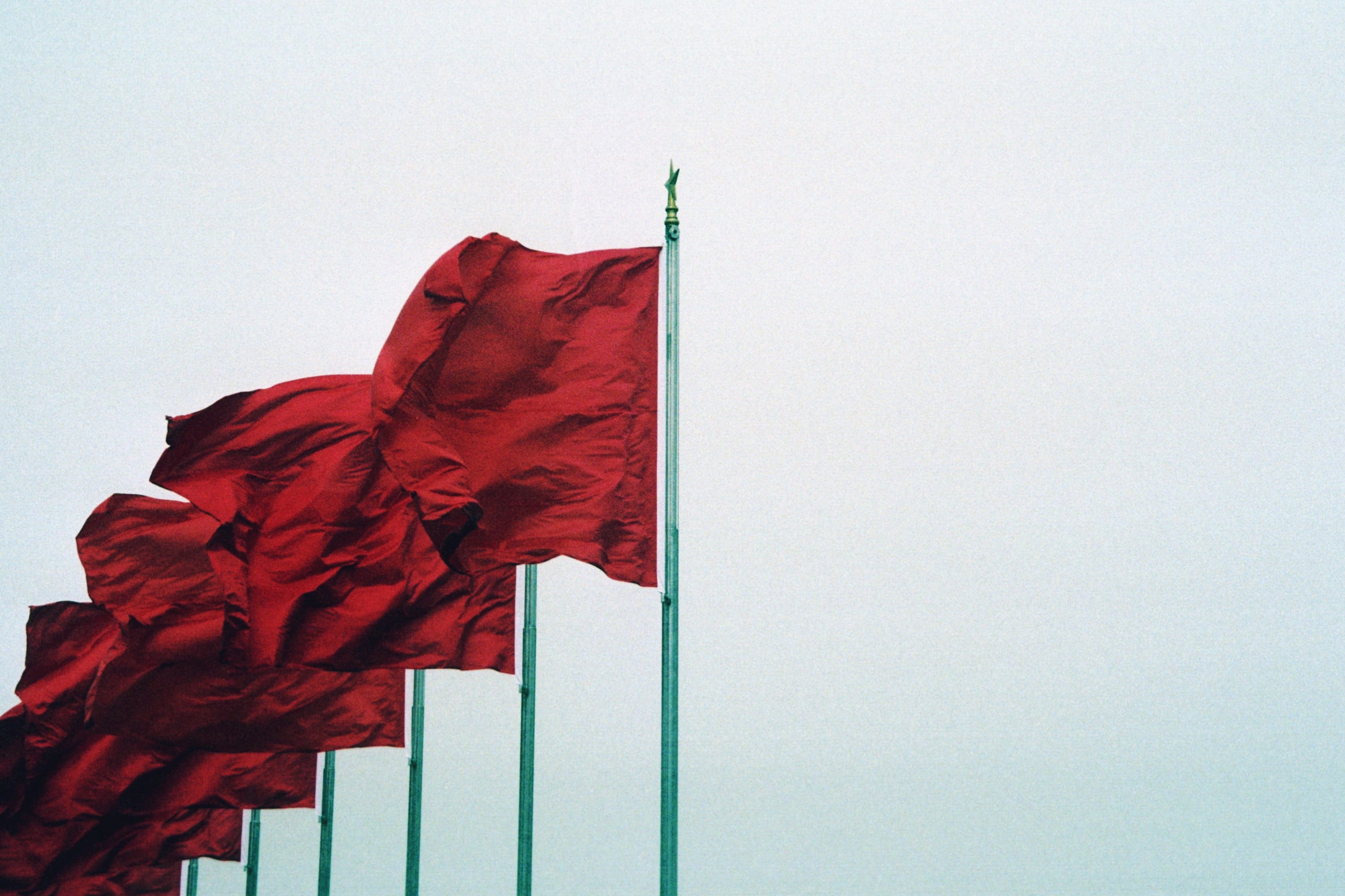 red, outdoors, tiananmen square, pride, flag, 2K, copy space, architecture, flags, no people, built structure, striped, environment, pole, textile, low angle view, HD Wallpaper