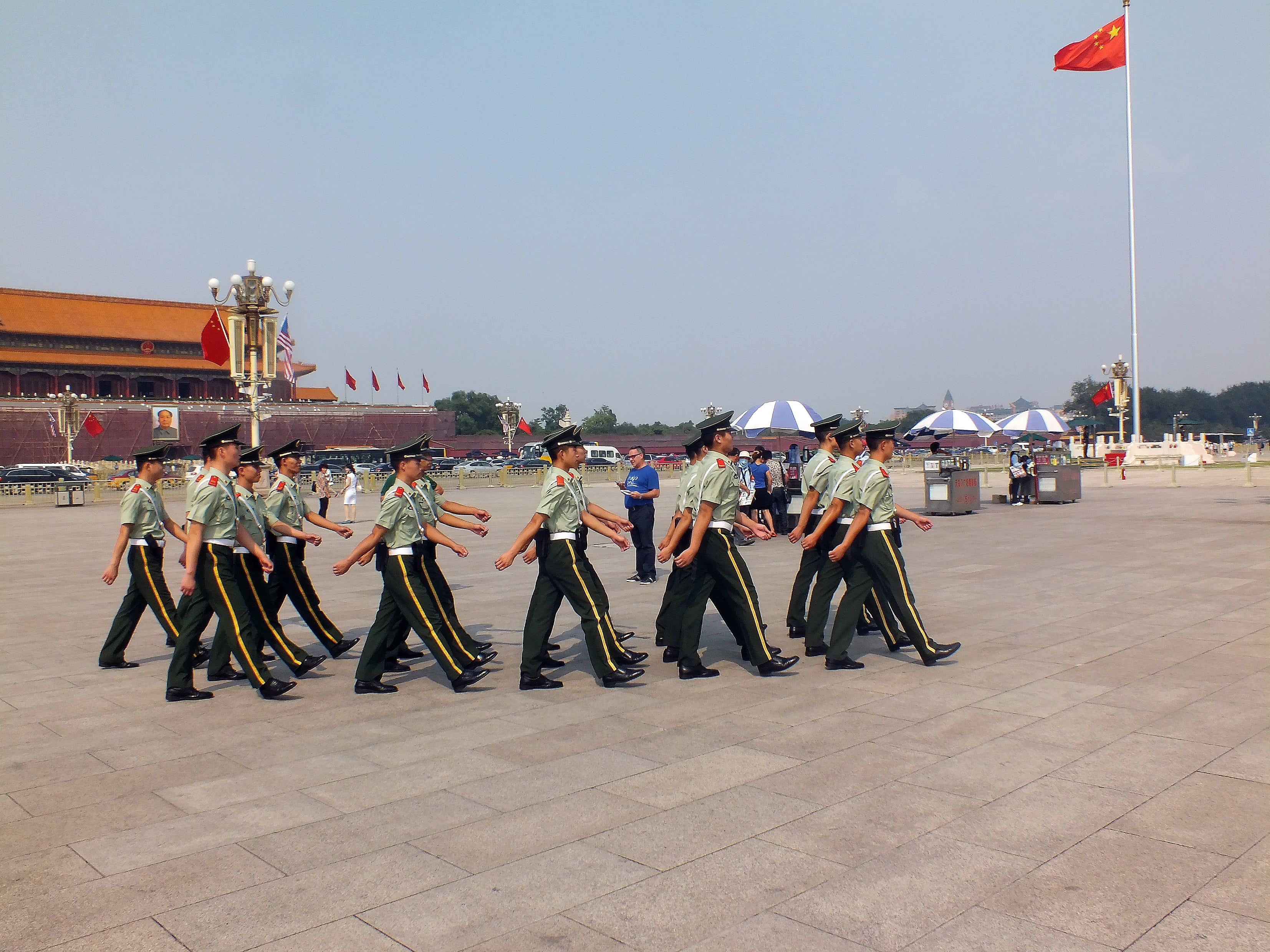 city, day, tiananmen square, real people, outdoors, cultures, built structure, crowd, nature, 2K, large group of people, architecture, building exterior, HD Wallpaper