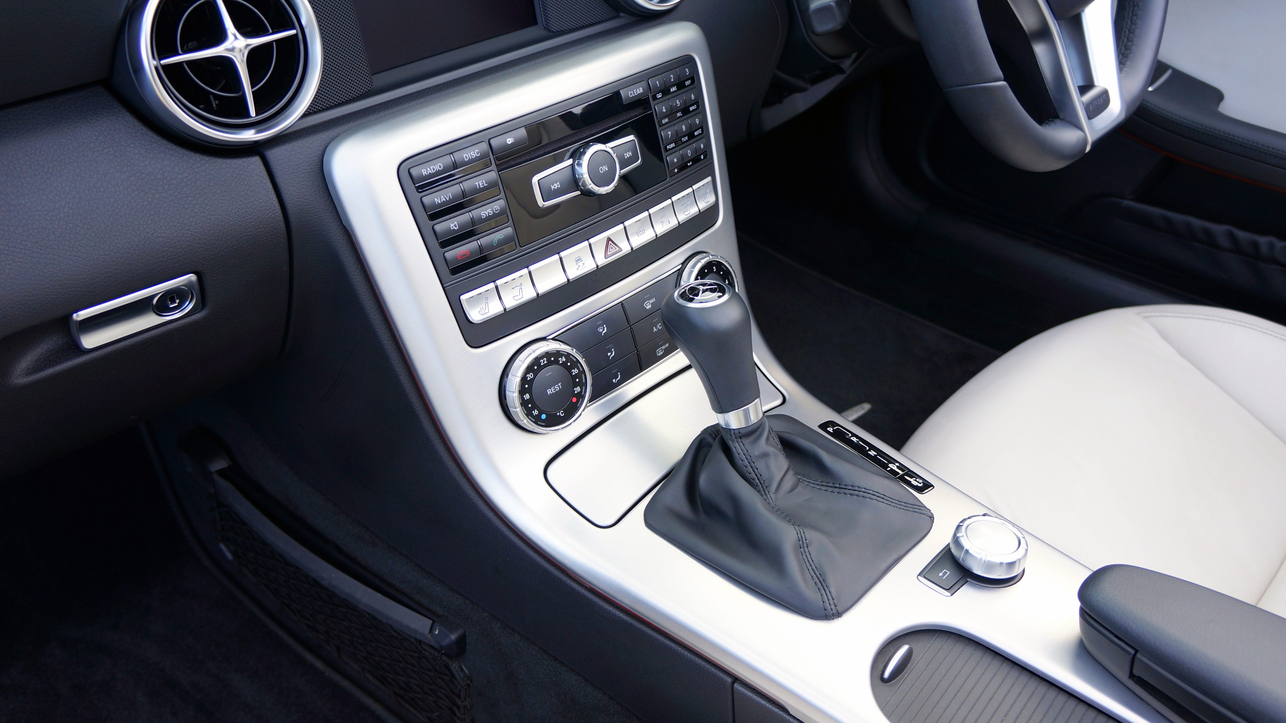 technology, gear shift, car interior, seat, personal land vehicle, automatic, steering wheel, off-road, mode of transportation, transportation, vehicle interior, HD Wallpaper