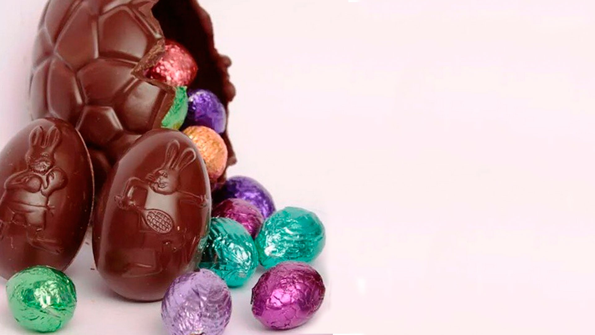 lapraline, food and drink, choice, candy, copy space, easter egg, temptation, huevos, indulgence, chocolate, sweet, no people, sweet food, 1080P, freshness, HD Wallpaper