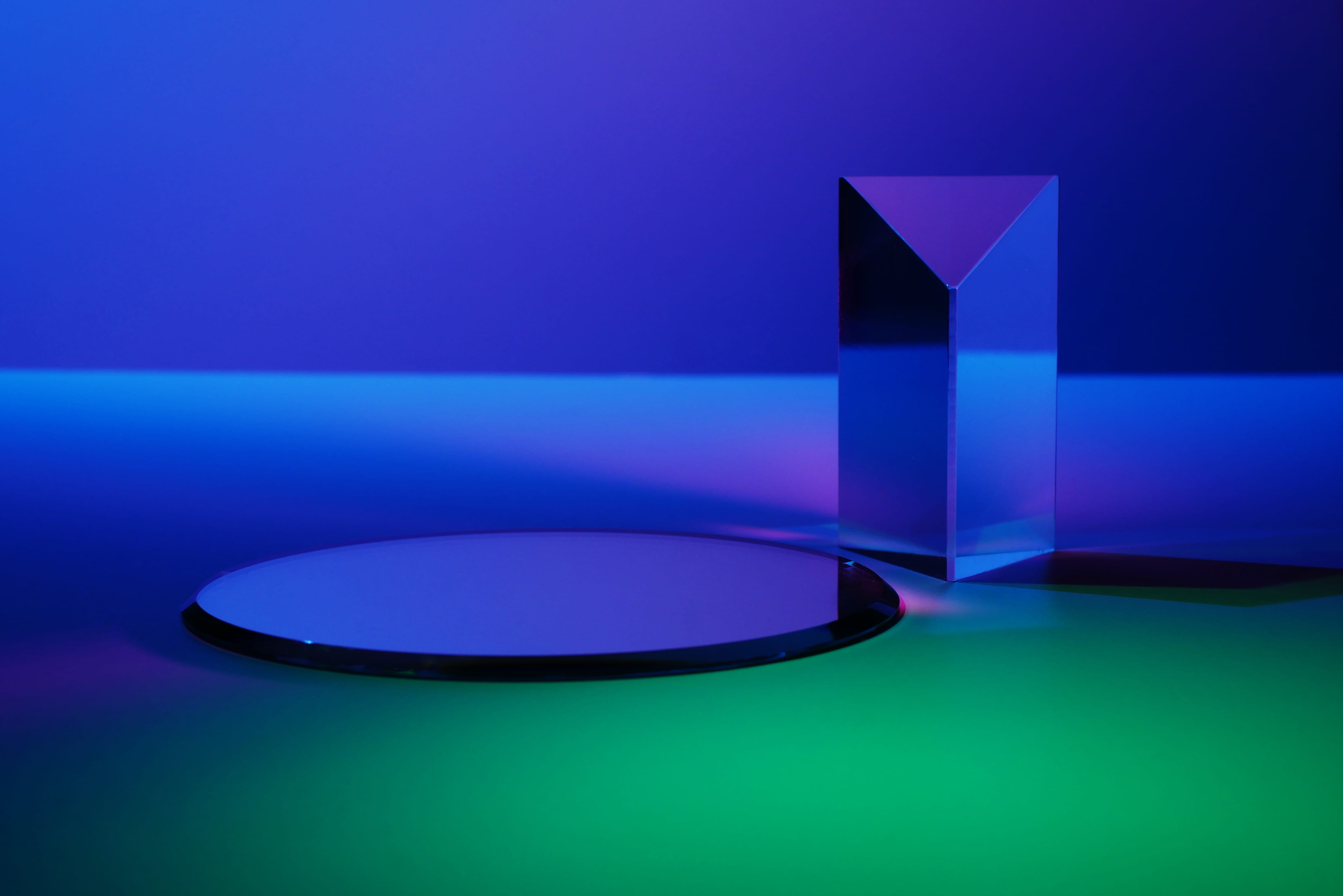 design, purple, light, electronics, no people, sphere, hardware, pink color, green, indoors, studio shot, arts culture and entertainment, blue background, HD Wallpaper