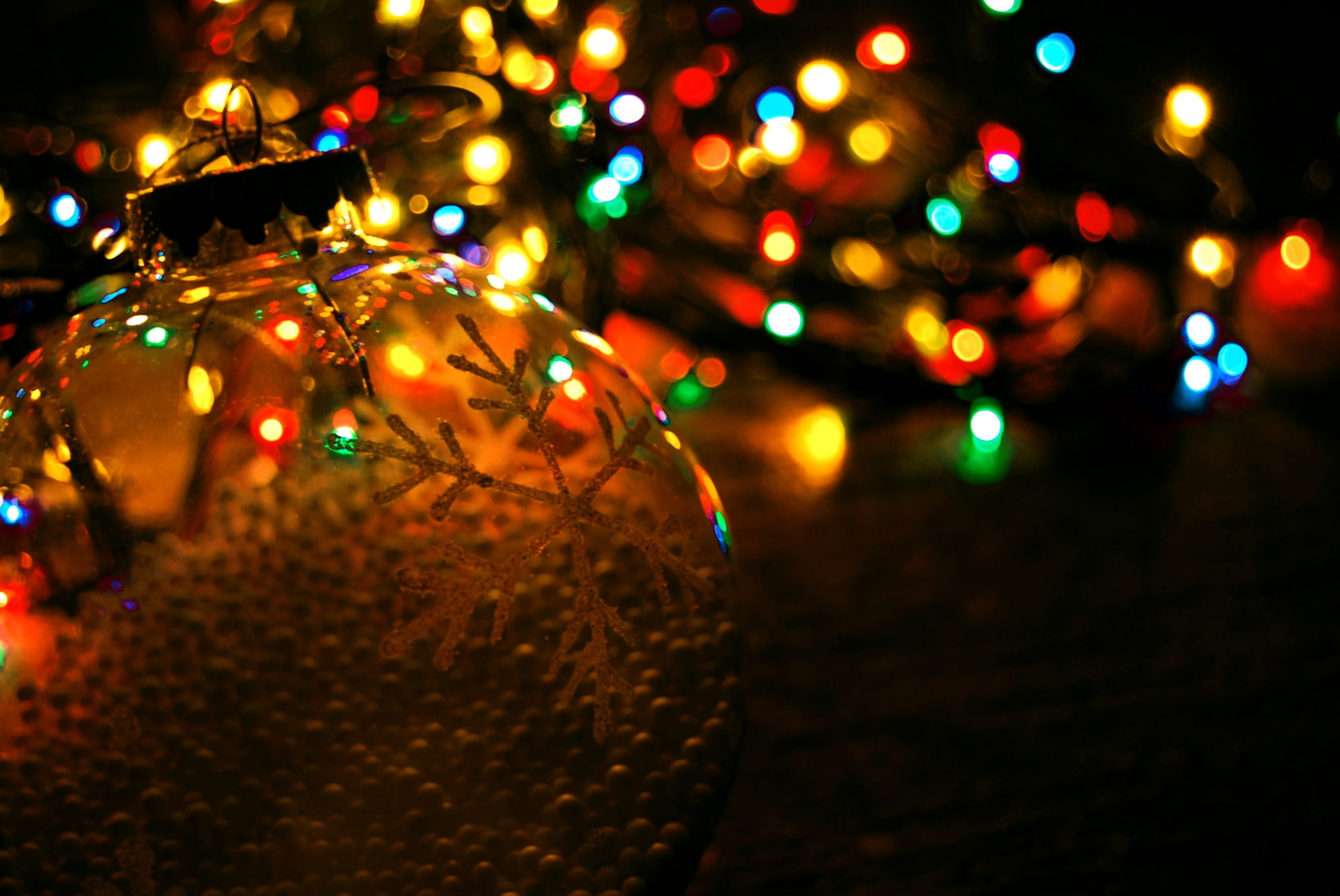 lighting equipment, illuminated, glowing, christmas ornament, 1080P, close-up, celebration, light - natural phenomenon, christmas, multi colored, christmas lights, HD Wallpaper