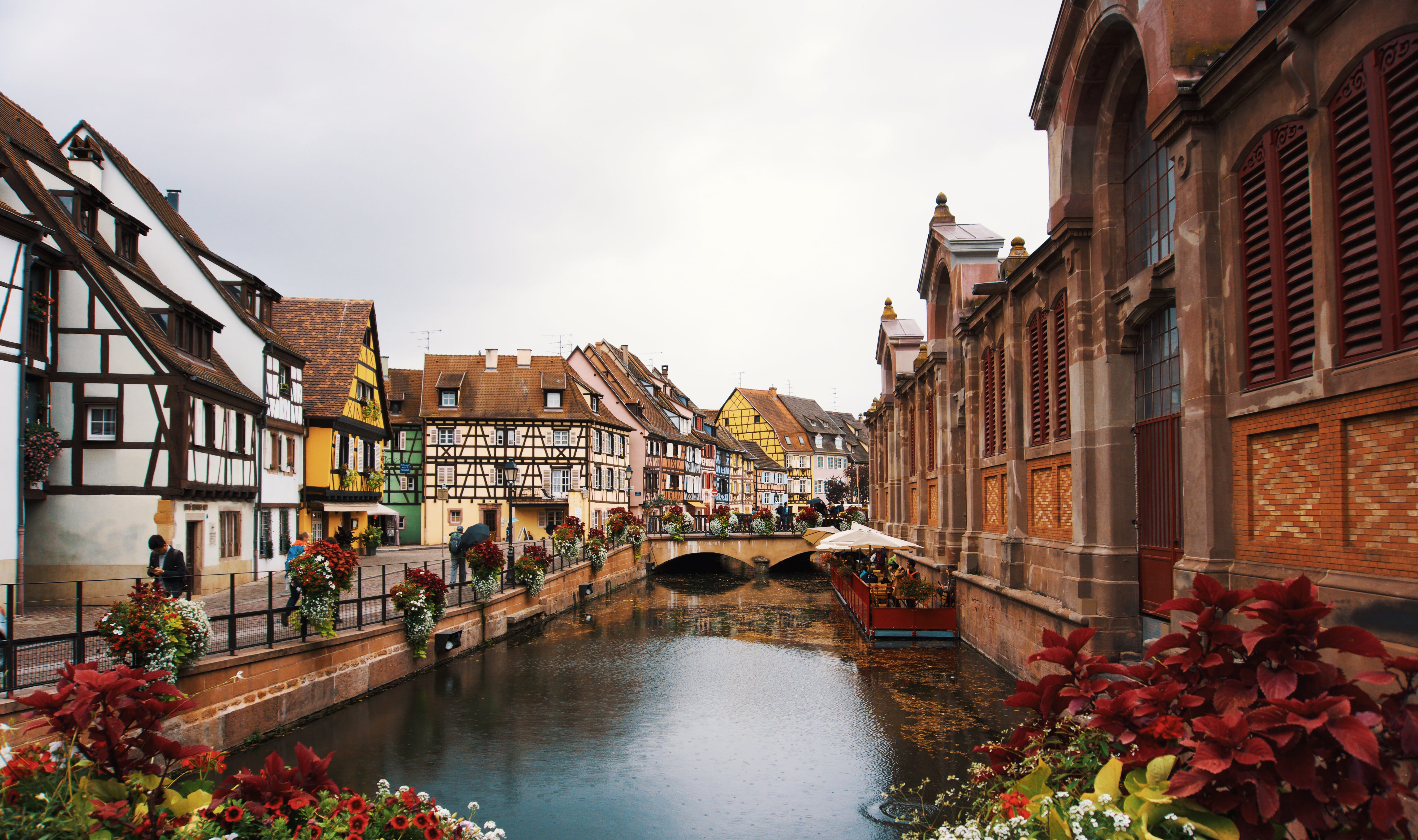 built structure, houses, architecture, building, city, outdoors, bridge - man made structure, flowers, building exterior, tourism, river, day, france, house, HD Wallpaper