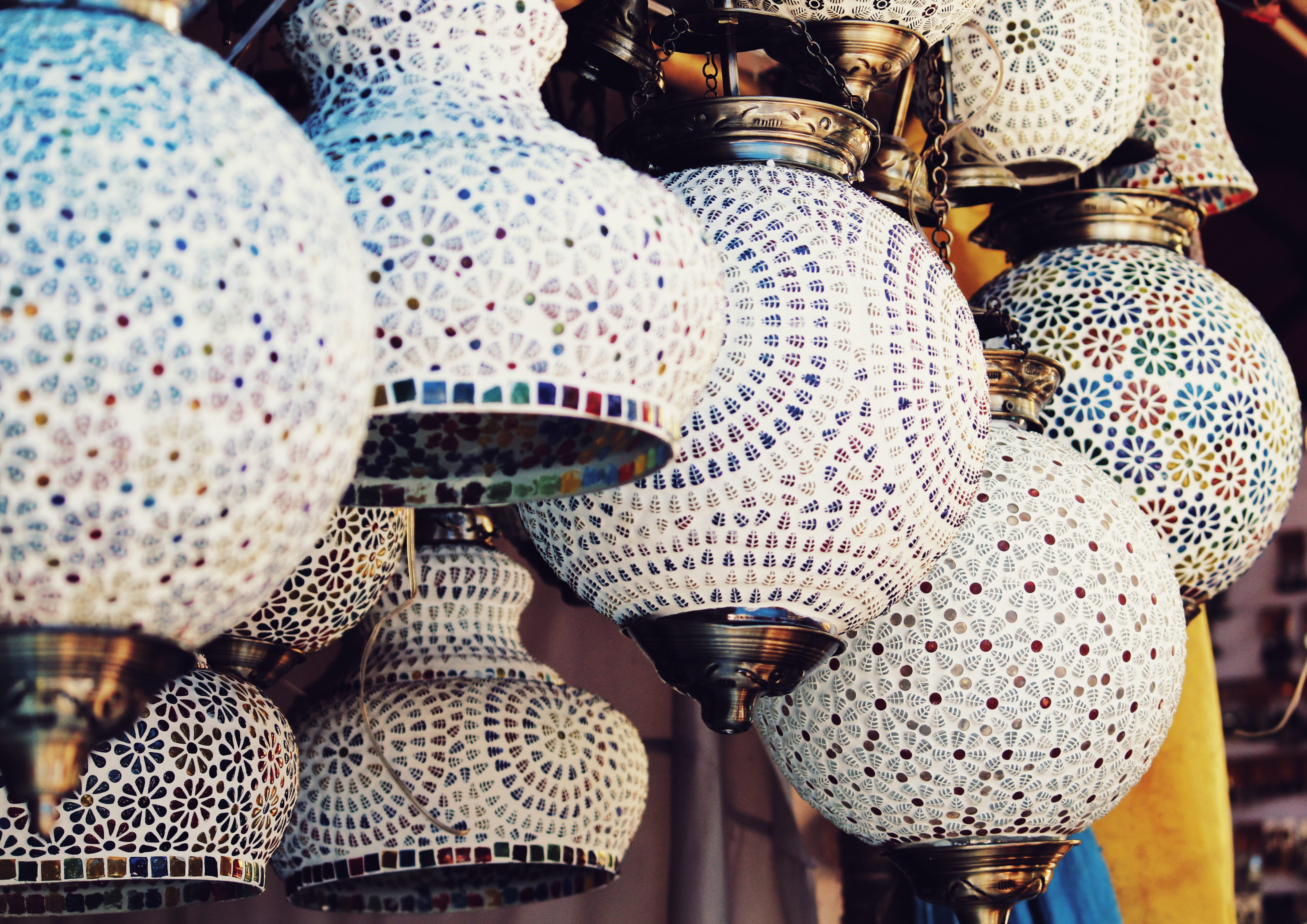 container, window display, shop, for sale, texture, sphere, large group of objects, pattern, print, black, close-up, human, musical instrument, sale, still life, HD Wallpaper