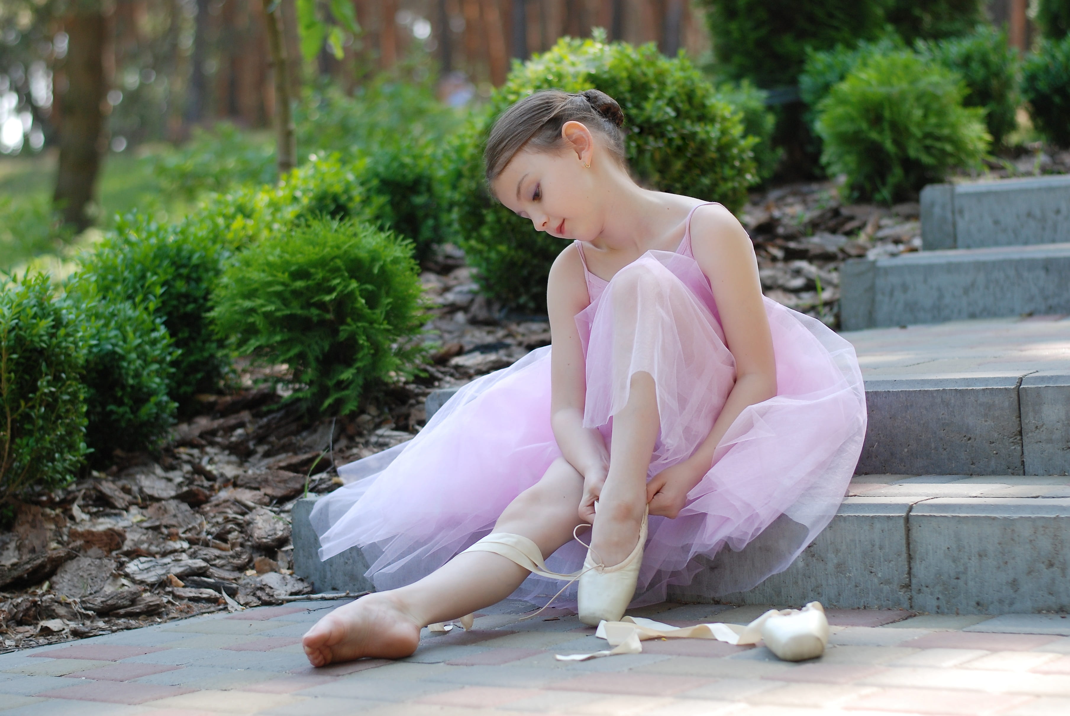 women, one person, child, pink color, lifestyles, ballerina, ballet, day, beautiful woman, sitting, real people, ballet dancer, girl, stair, innocence, HD Wallpaper