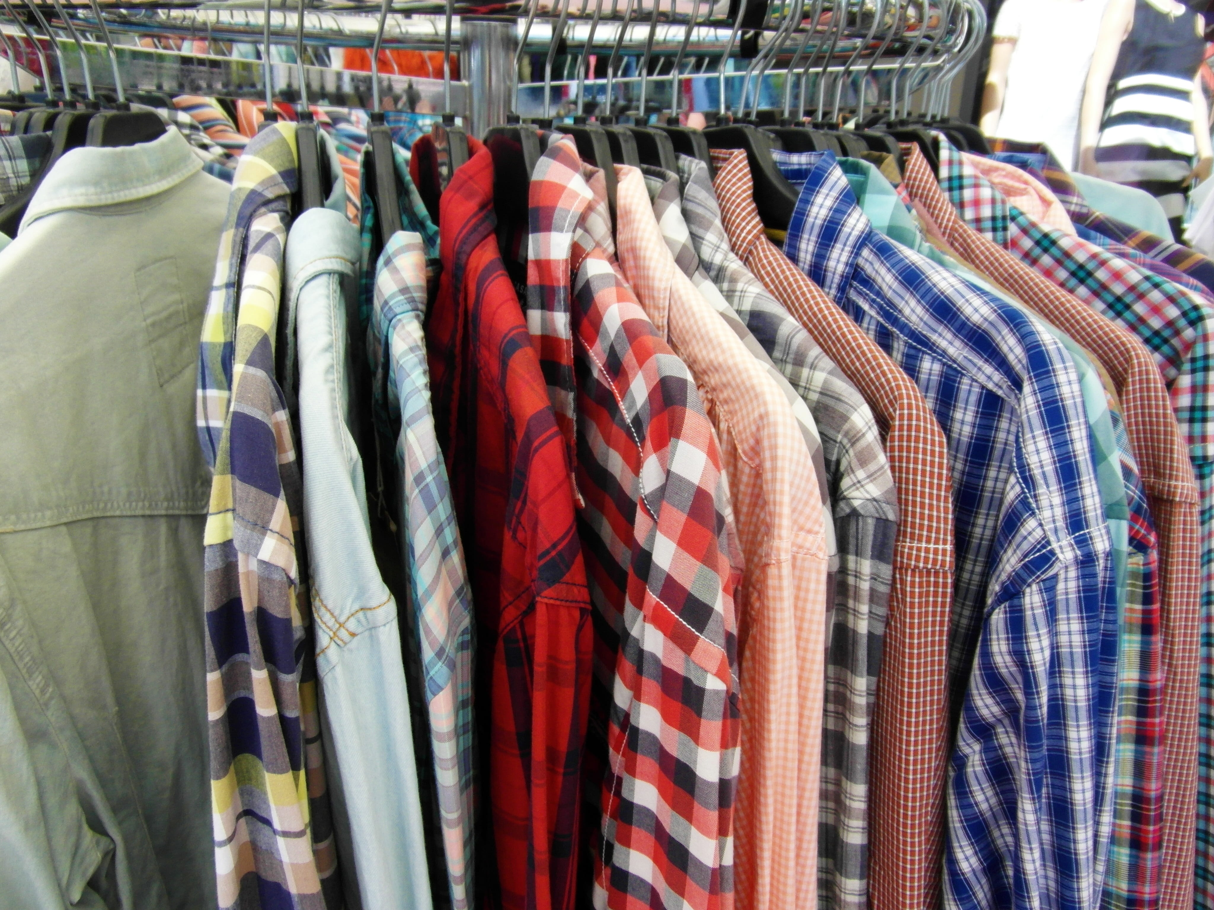 summer sale, hanging, color, clothing, road, long, variation, choice, menswear, in a row, large group of objects, shopping, inside, sleeved, retail, collection, HD Wallpaper