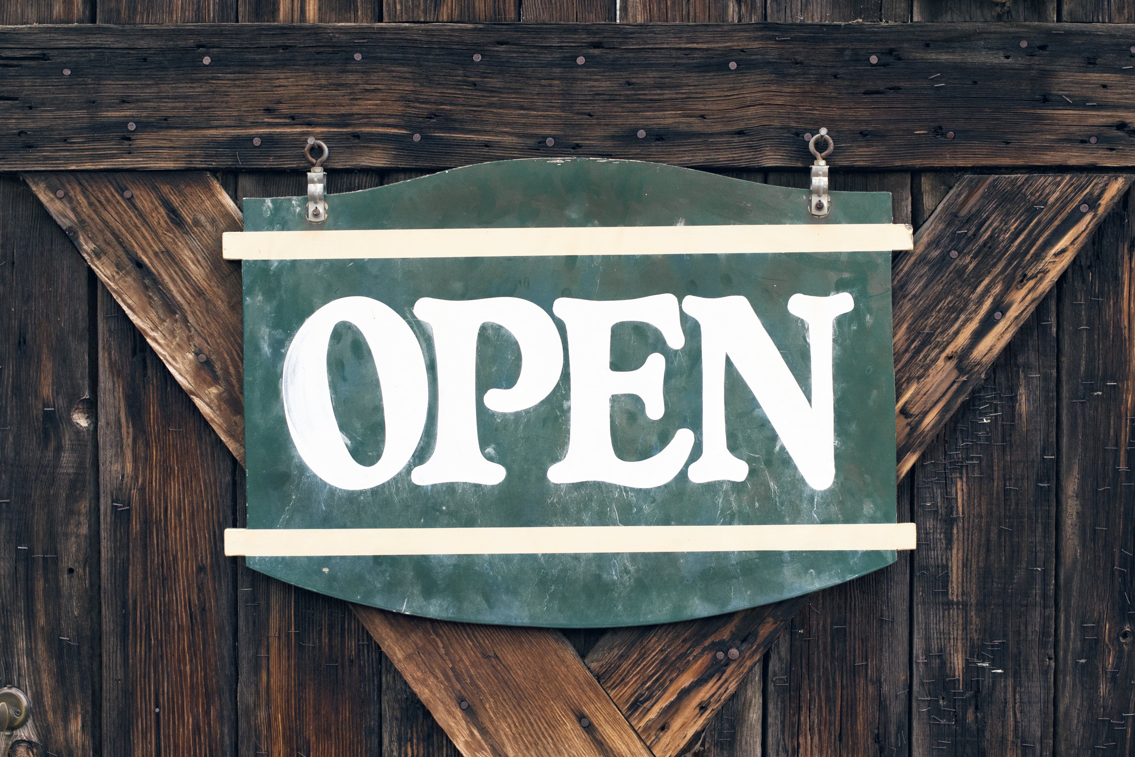 welcome, rustic, wooden, wood, communication, outdoors, wall - building feature, 4K, retro, signpost, business, high angle view, open sign, information sign, HD Wallpaper