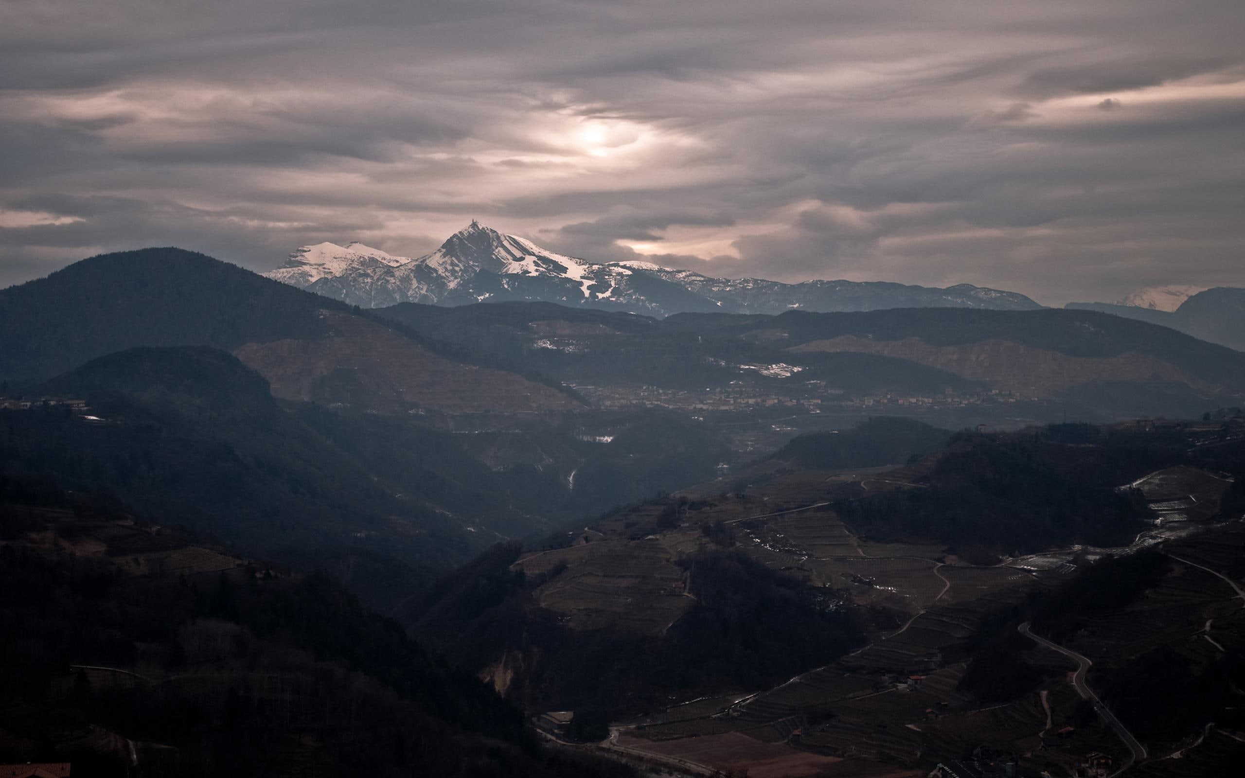 dusk, tienbra, valle, cloudy, 3d and abstract, mountain, 2K, forests, de, valley, beautiful, nature, HD Wallpaper
