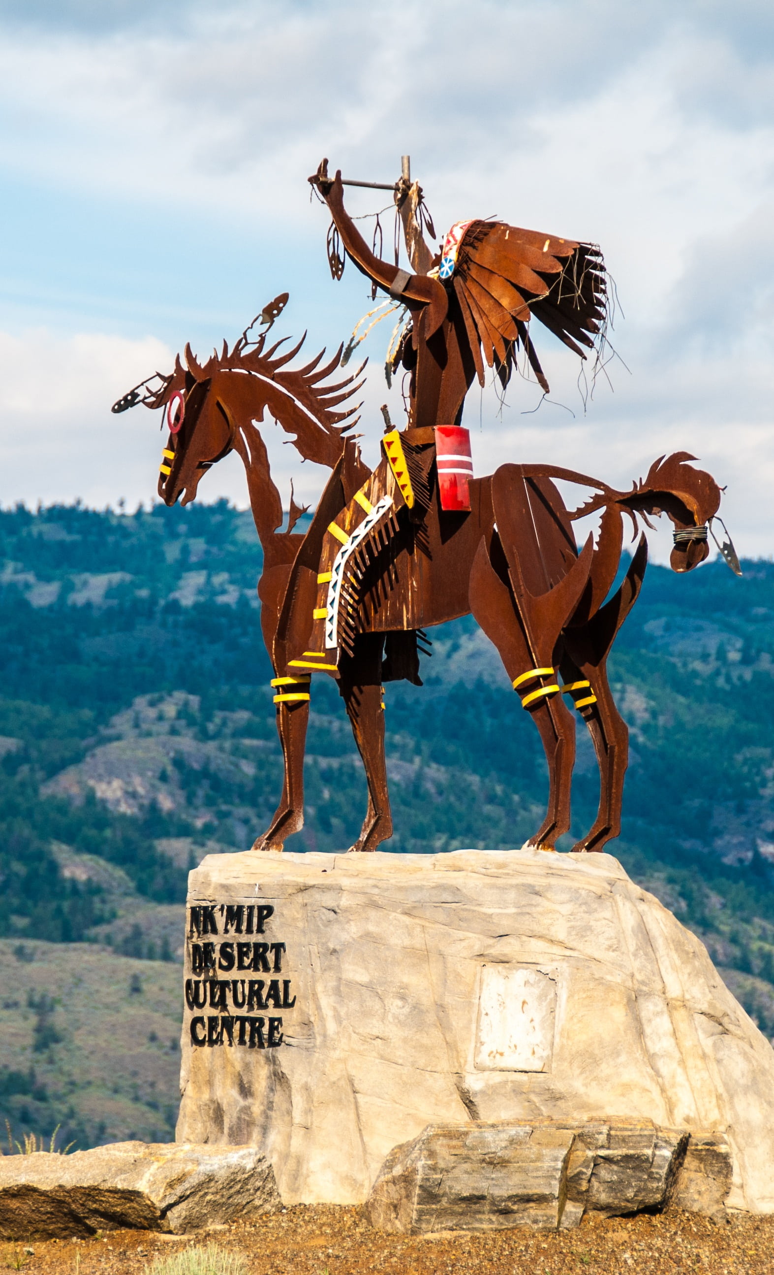 cloud - sky, mountain, day, indians, 2K, no people, horse, rock - object, rock, architecture, art and craft, domestic animals, solid, representation, riding, Phone HD Wallpaper