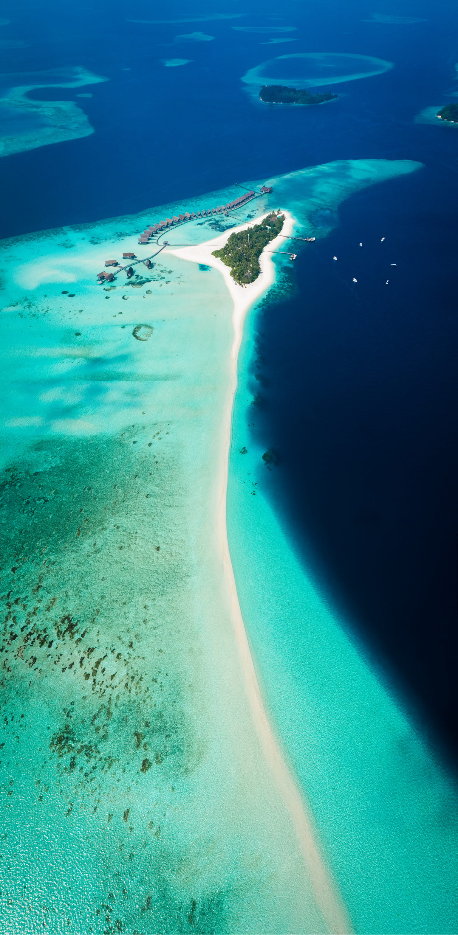 lagoon, holiday, sea, island, 2K, from above, underwater, idyllic, environment, water, day, island hut, holiday hut, aerial, sand, nature, body, photography, Phone HD Wallpaper