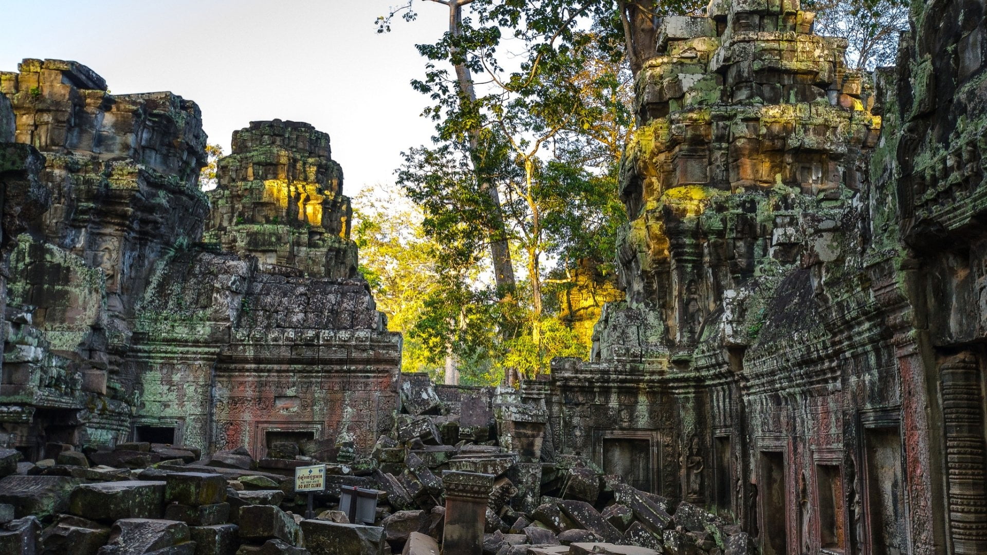 place of worship, ruined, old ruin, religion, history, the past, Angkor Wat, travel, stone material, day, travel destinations, deterioration, belief, ancient, HD Wallpaper