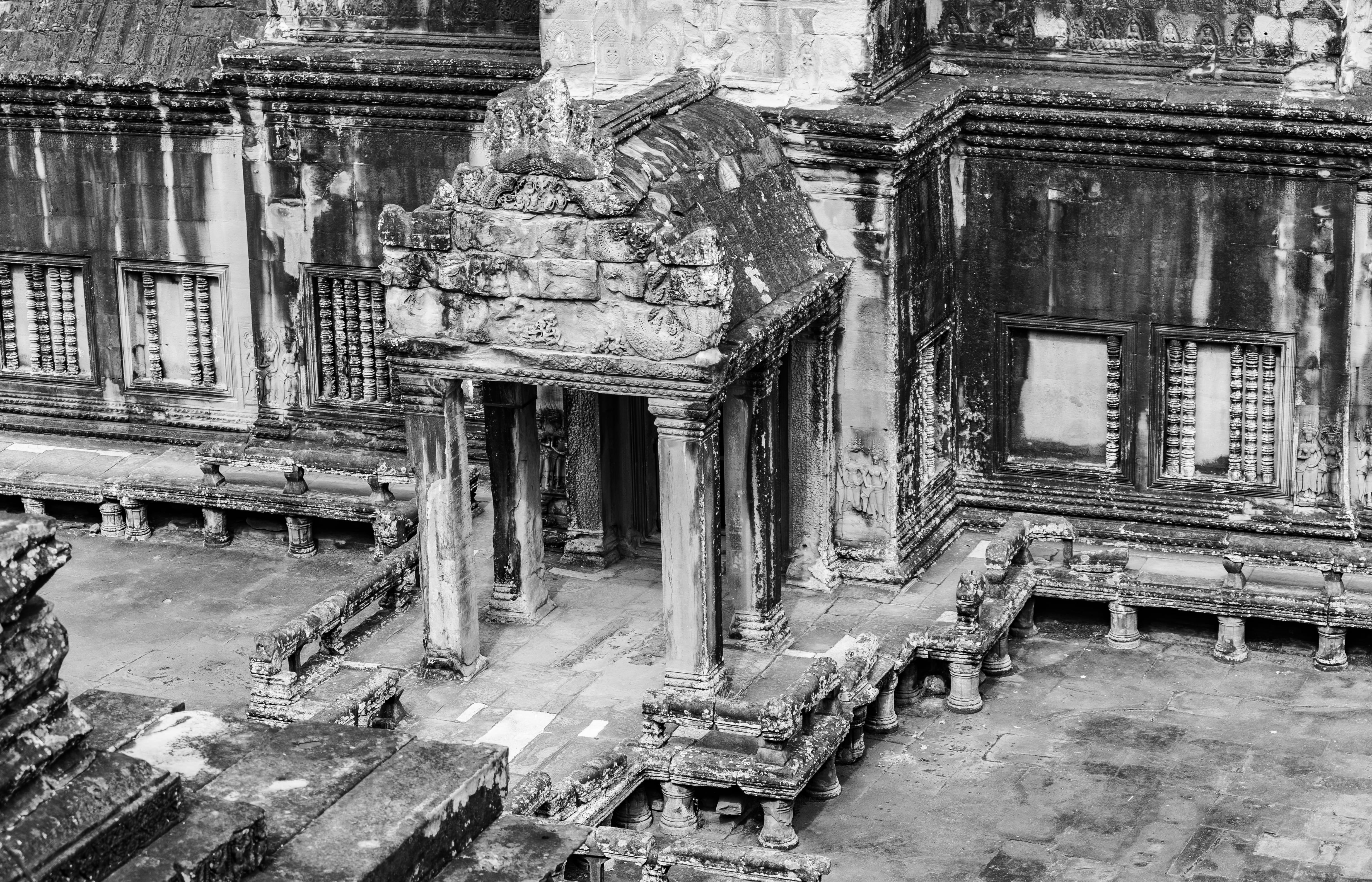 old, black and white, architectural column, ruined, angkor wat, building exterior, white, destruction, cambodia, bad condition, 4K, run-down, abandoned place, HD Wallpaper