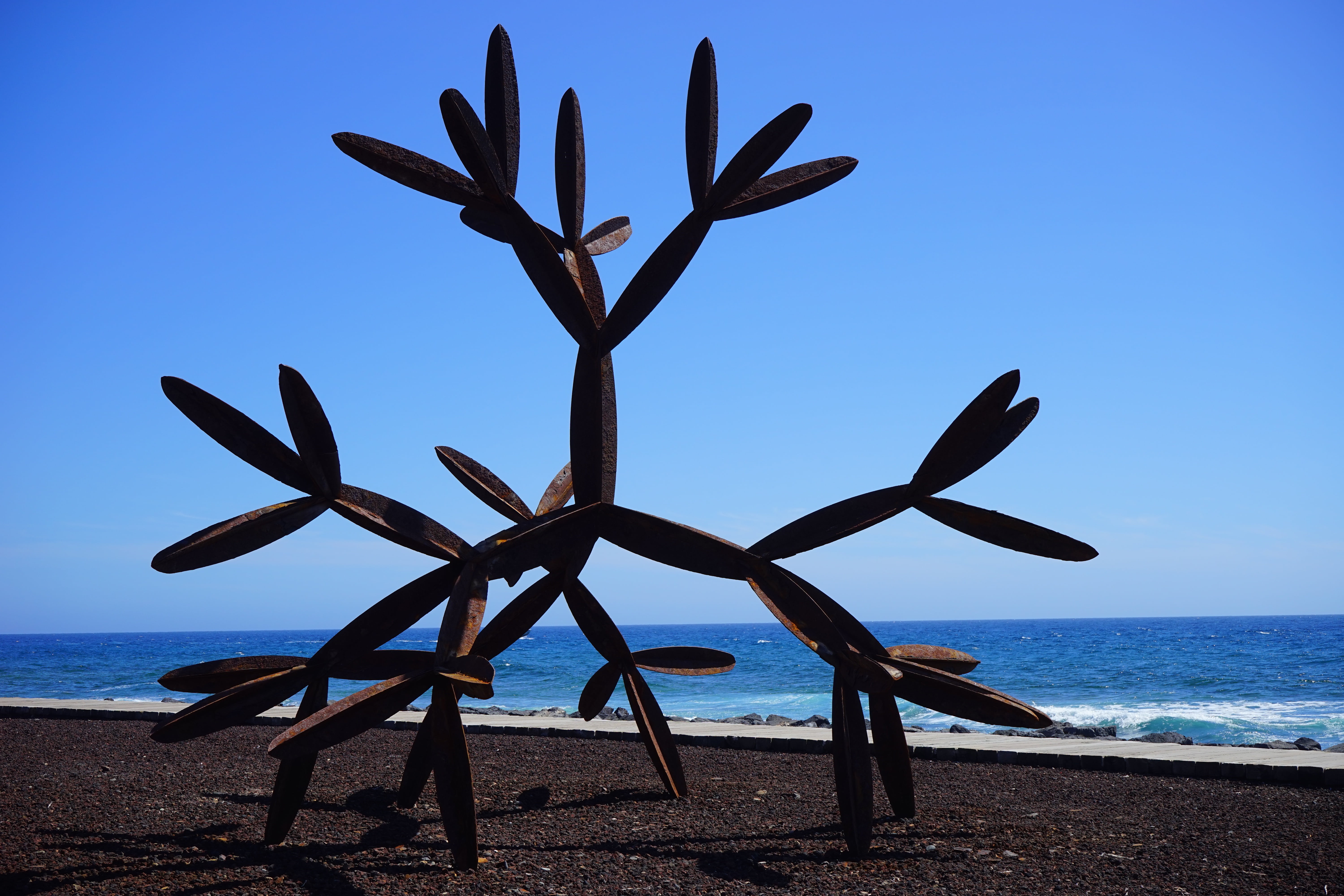 las americas, tranquil scene, horizon over water, water, sand, artwork, beach promenade, sea, day, outdoors, arona, land, sculpture, clear sky, 5K, art, HD Wallpaper