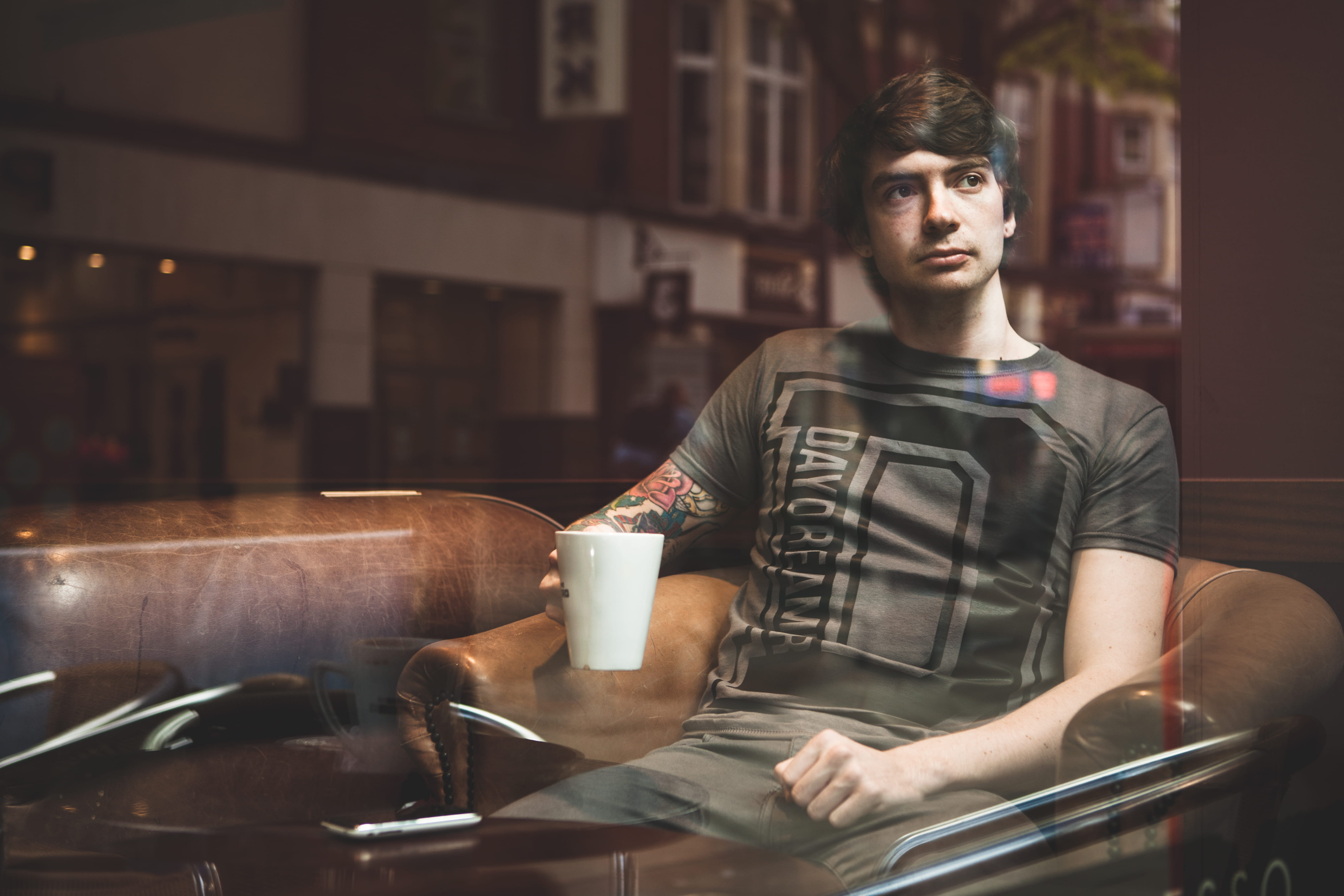 clothing, coffee - drink, refreshment, mug, ceramic, daydream, apparel, real people, coffee cup, band member, drinking, armchair, three quarter length, HD Wallpaper