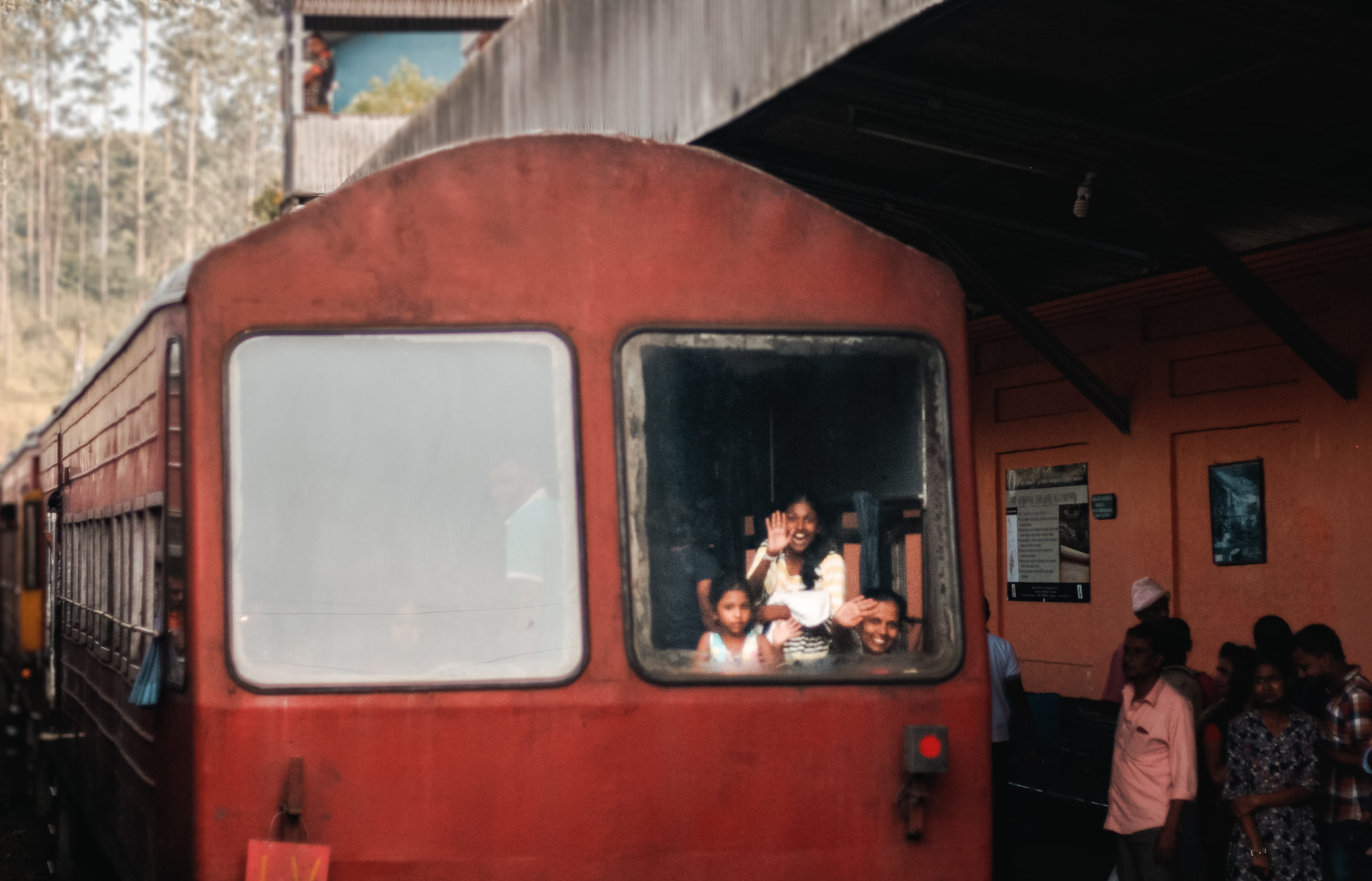 group of people, locals, outdoors, building exterior, adult, train, city life, transport, rail transportation, public transportation, day, 2K, women, architecture, HD Wallpaper