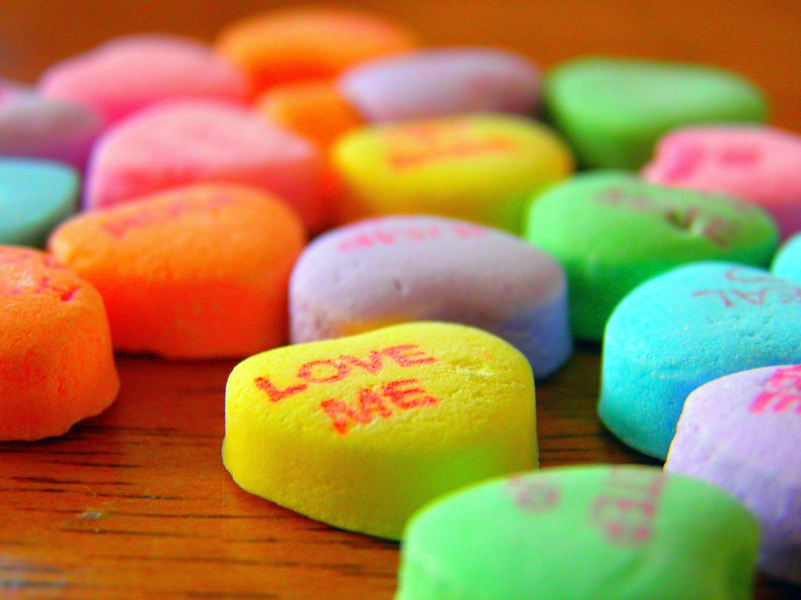 stones, multi Colored, Valentines day, 2K, multicolored, COTC, Love Me, sweetheart, heart, delicious, sweet, love, yummy, HD Wallpaper