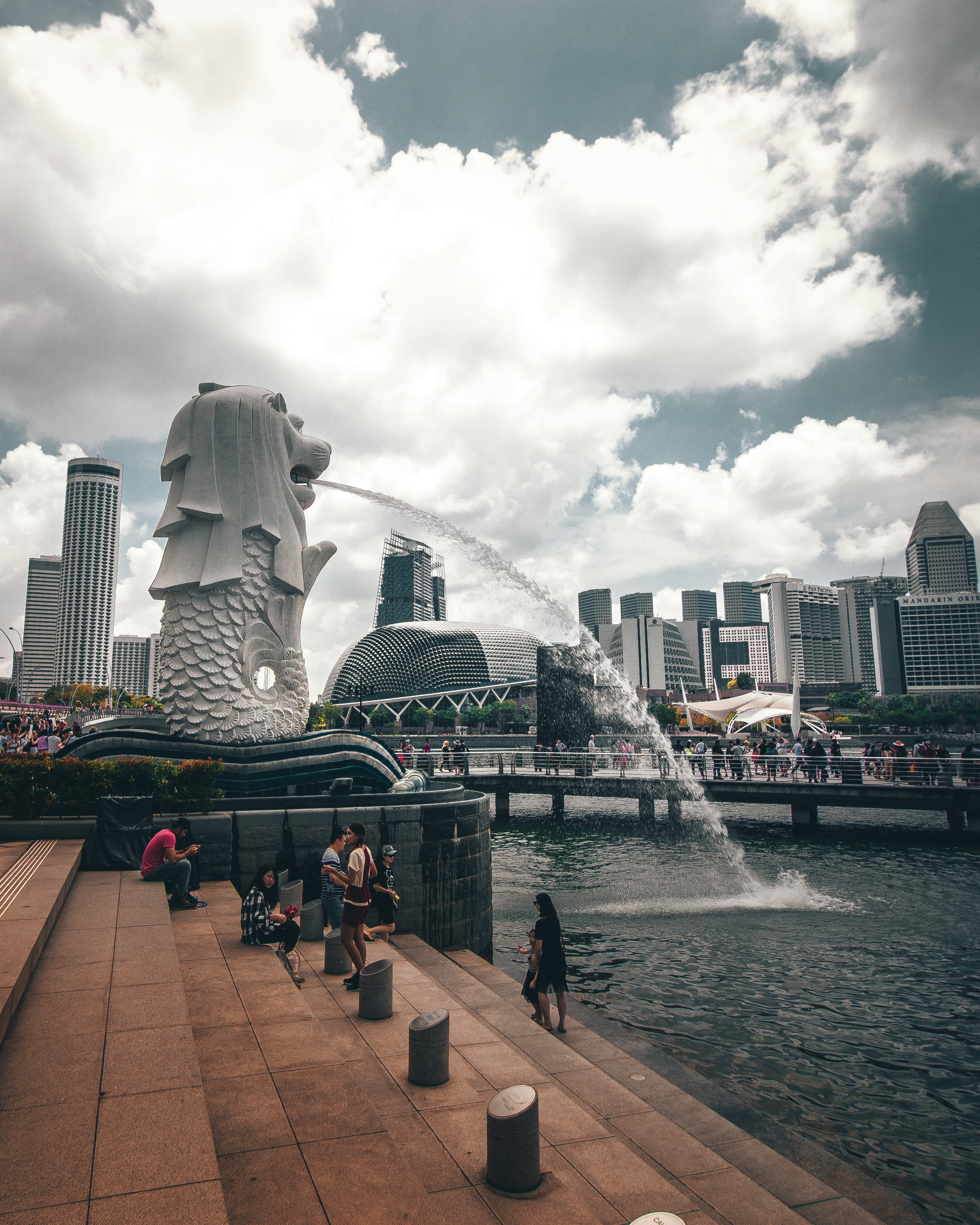 crowd, lifestyles, skyline, building exterior, modern, tourist spot, city, office building exterior, city life, daylight, stairs, clouds, street, outdoors, Phone HD Wallpaper