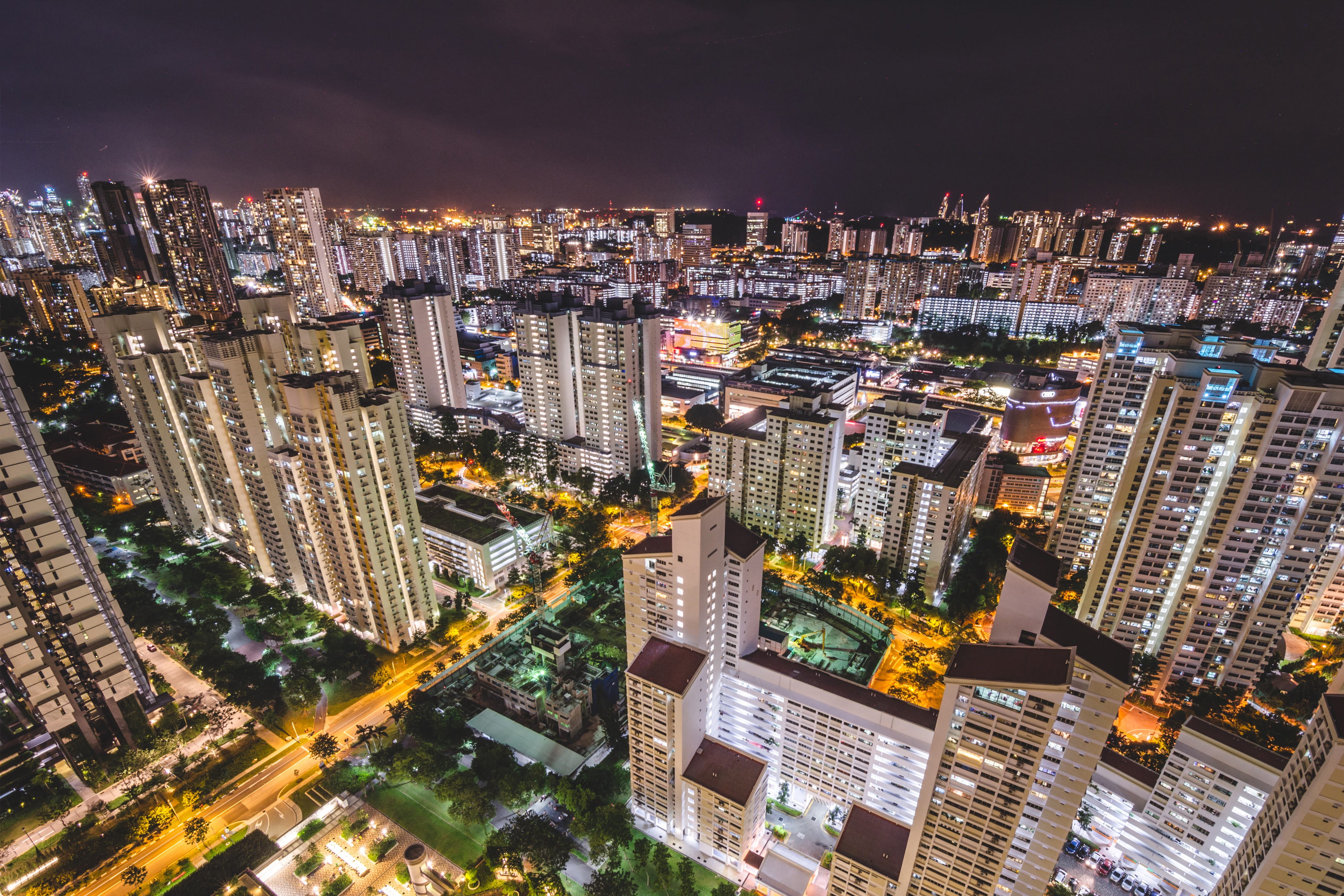crowded, city, famous Place, skyscraper, nightlife, financial district, tall - high, Singapore in Malaysia, office Building, crowd, office building exterior, HD Wallpaper
