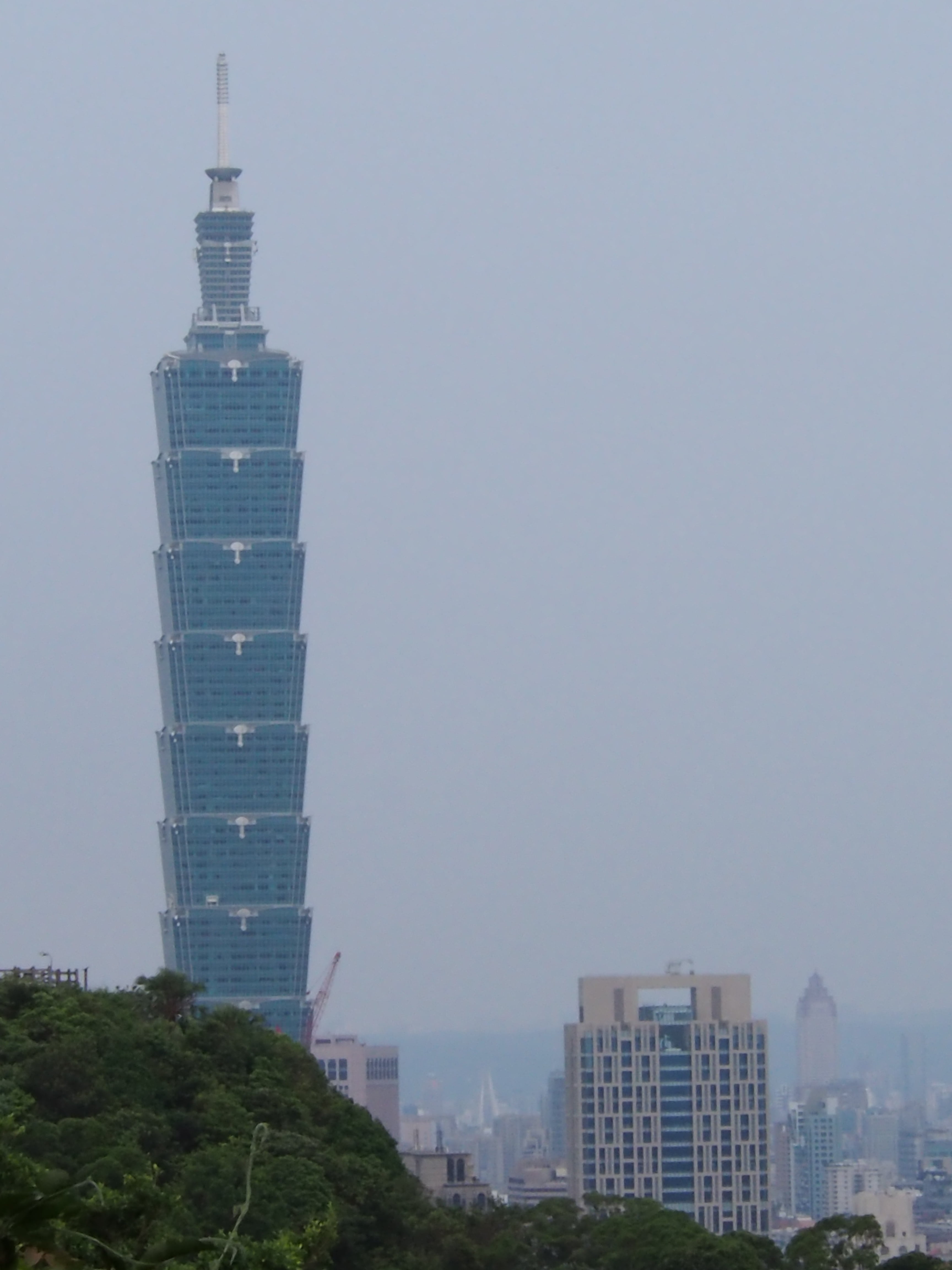 building exterior, commercial building, travel destinations, construction, tall, office building exterior, growth, taipei 101, modern, 4K, landmarks, tall - high, Phone HD Wallpaper