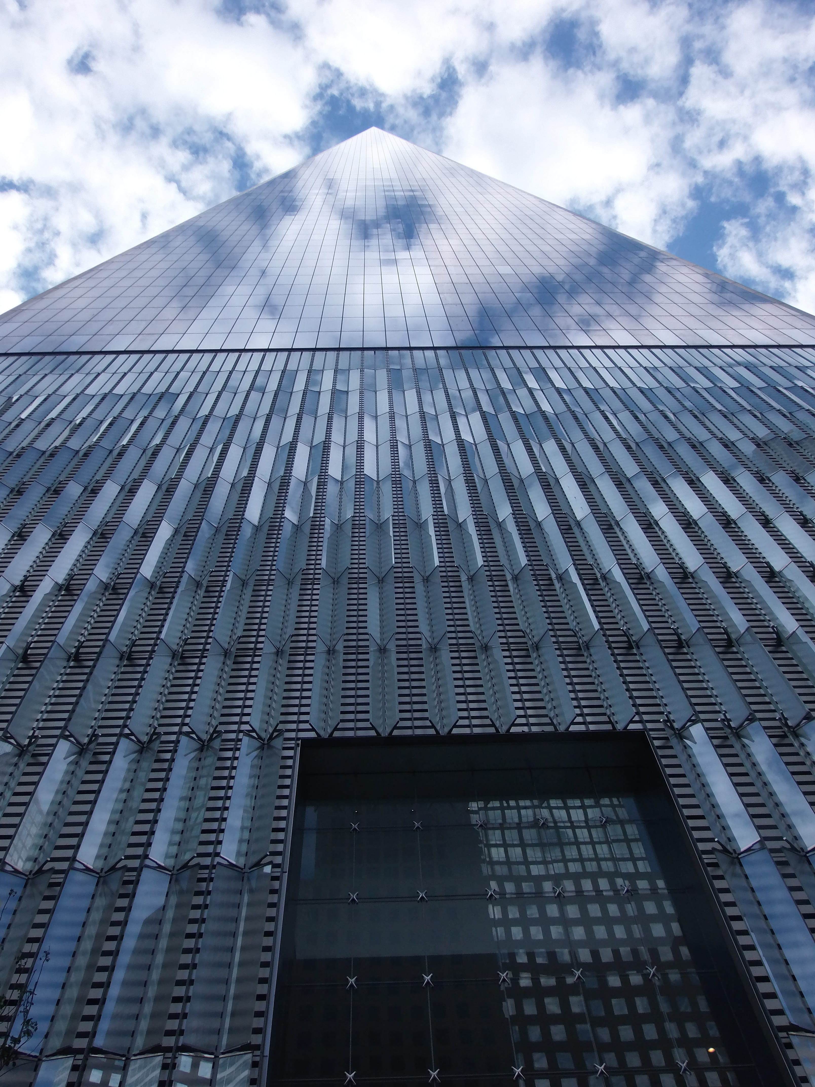 4K, city, low angle view, architecture, office, travel destinations, tall - high, office building exterior, new york, built structure, directly below, Phone HD Wallpaper
